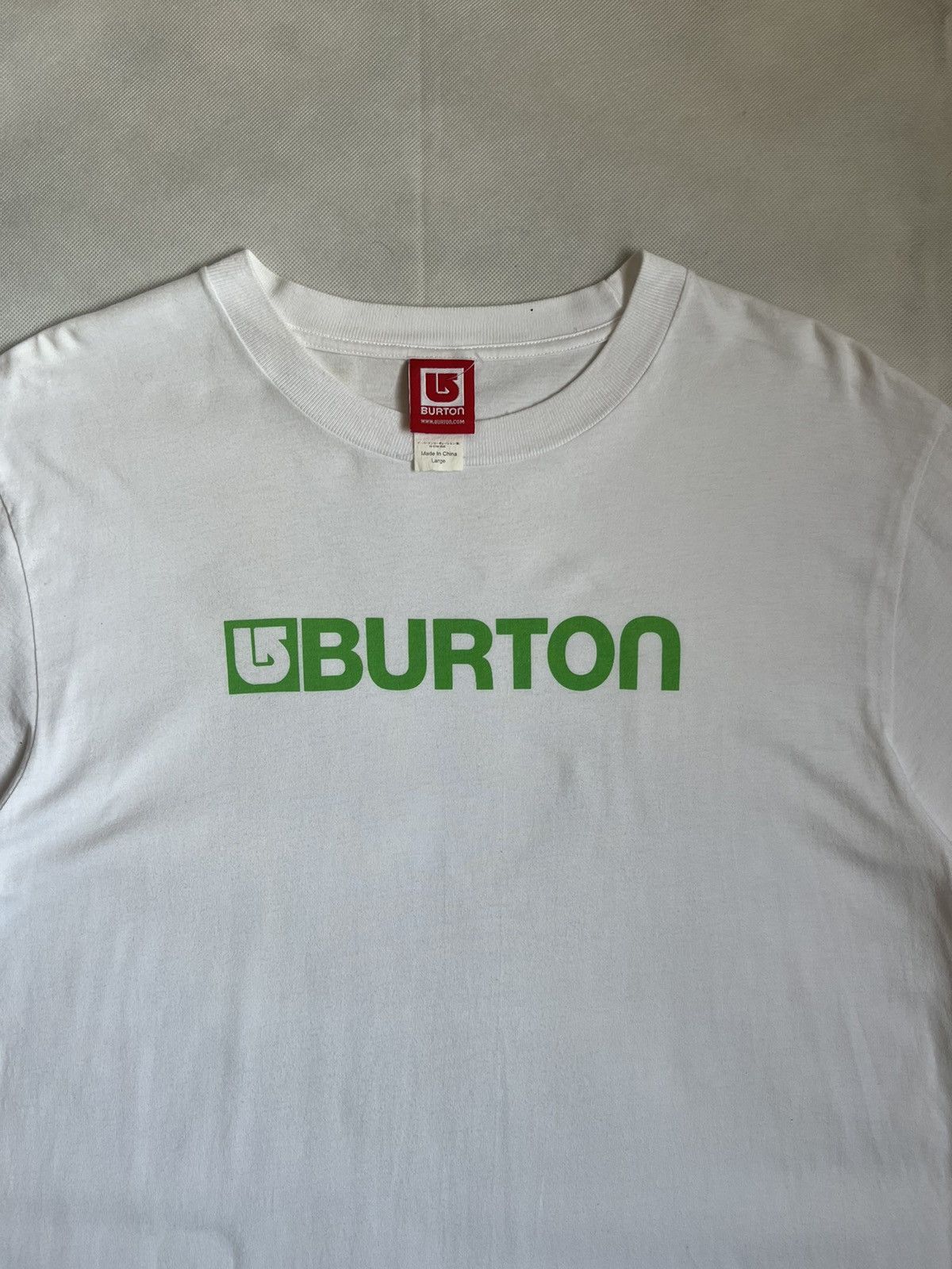 Burton Vintage Burton Spell Out Surf Tshirt Size US L / EU 52-54 / 3 - 3 Thumbnail