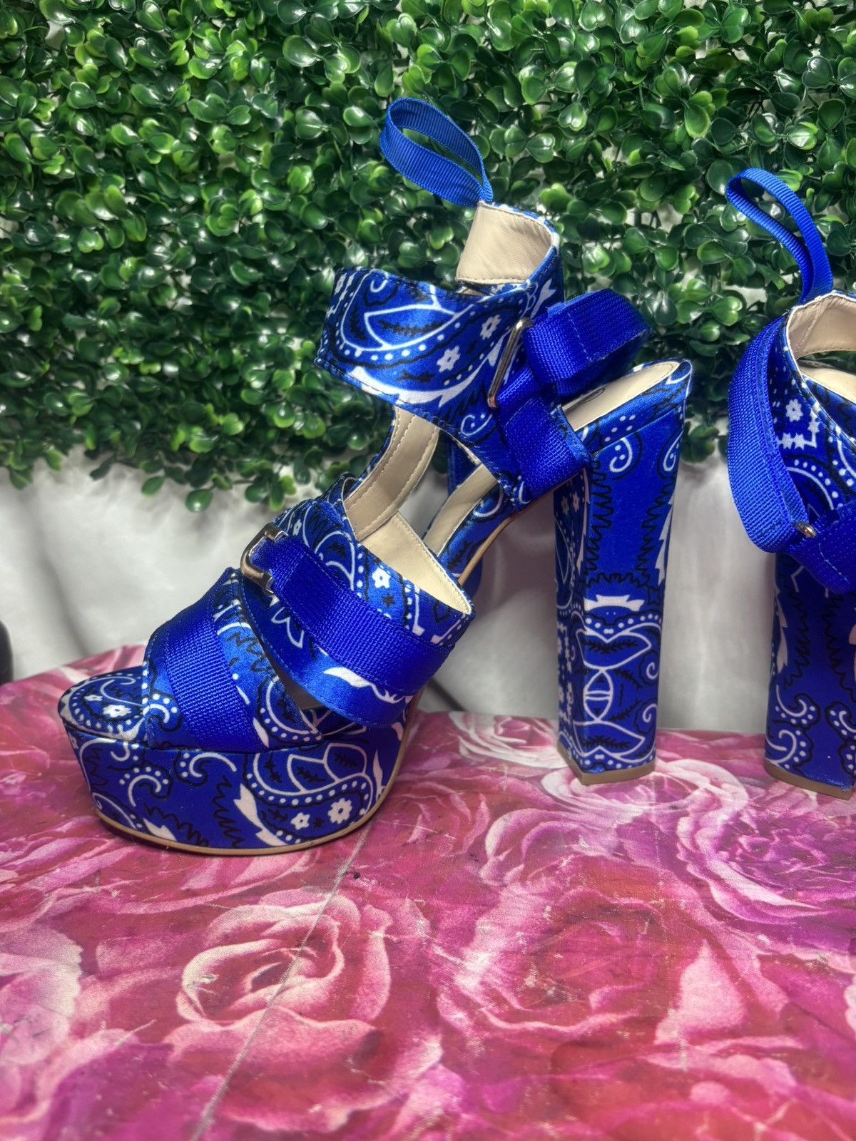 Other Blue bandana chunky heels Size US 9 / IT 39 - 4 Thumbnail