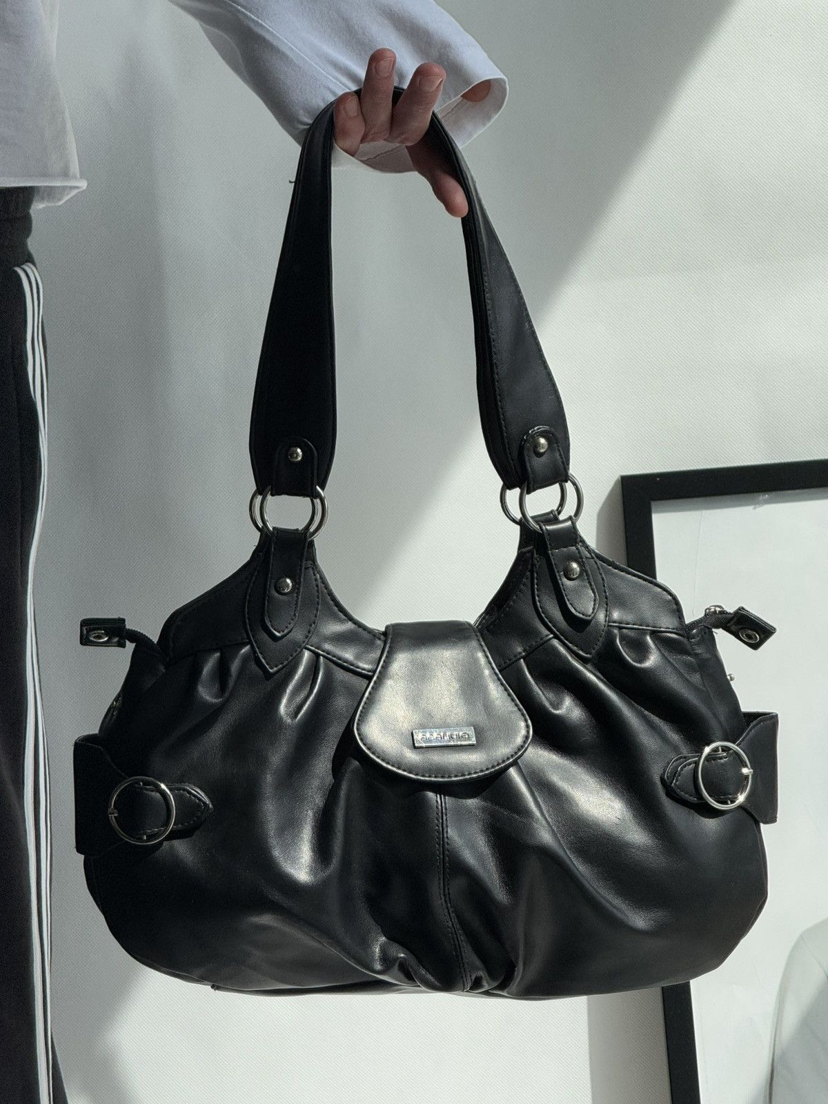 Japanese Brand Y2k Crossbody Leather Bag Avant Garde Diesel Style Size ONE SIZE - 5 Thumbnail