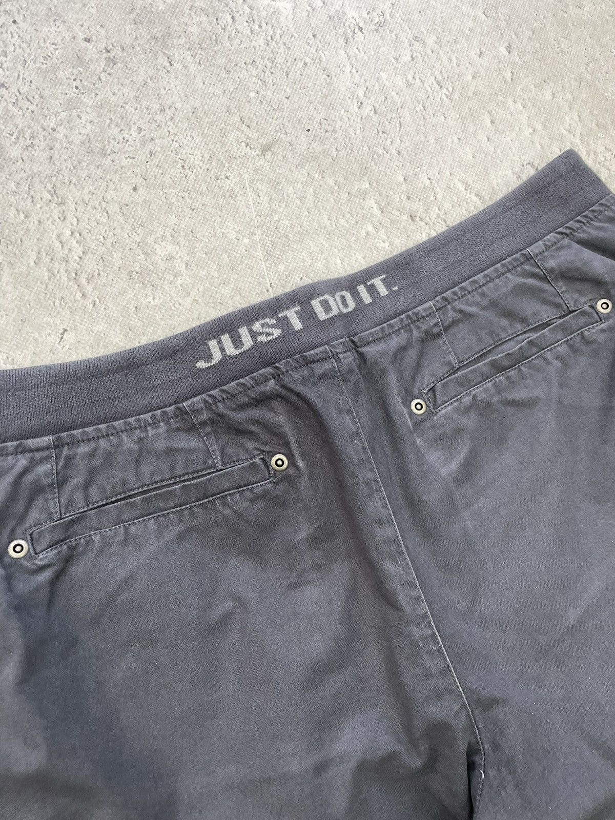Nike Nike japanese y2k zipper archival drill pants cargo Size US 34 / EU 50 - 12 Thumbnail