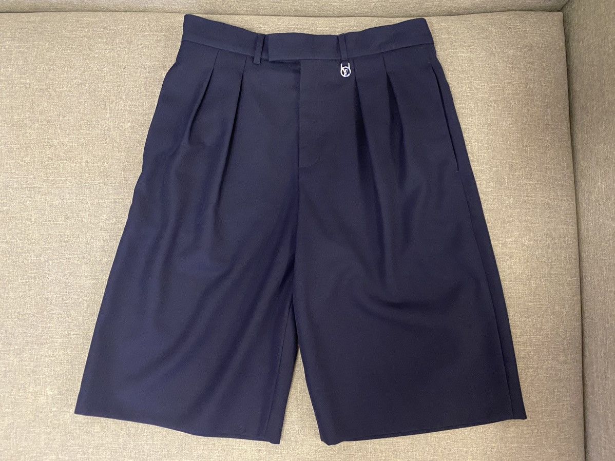Louis Vuitton Louis Vuitton navy pleated shorts 40 Size US 30 / EU 46 - 2 Thumbnail