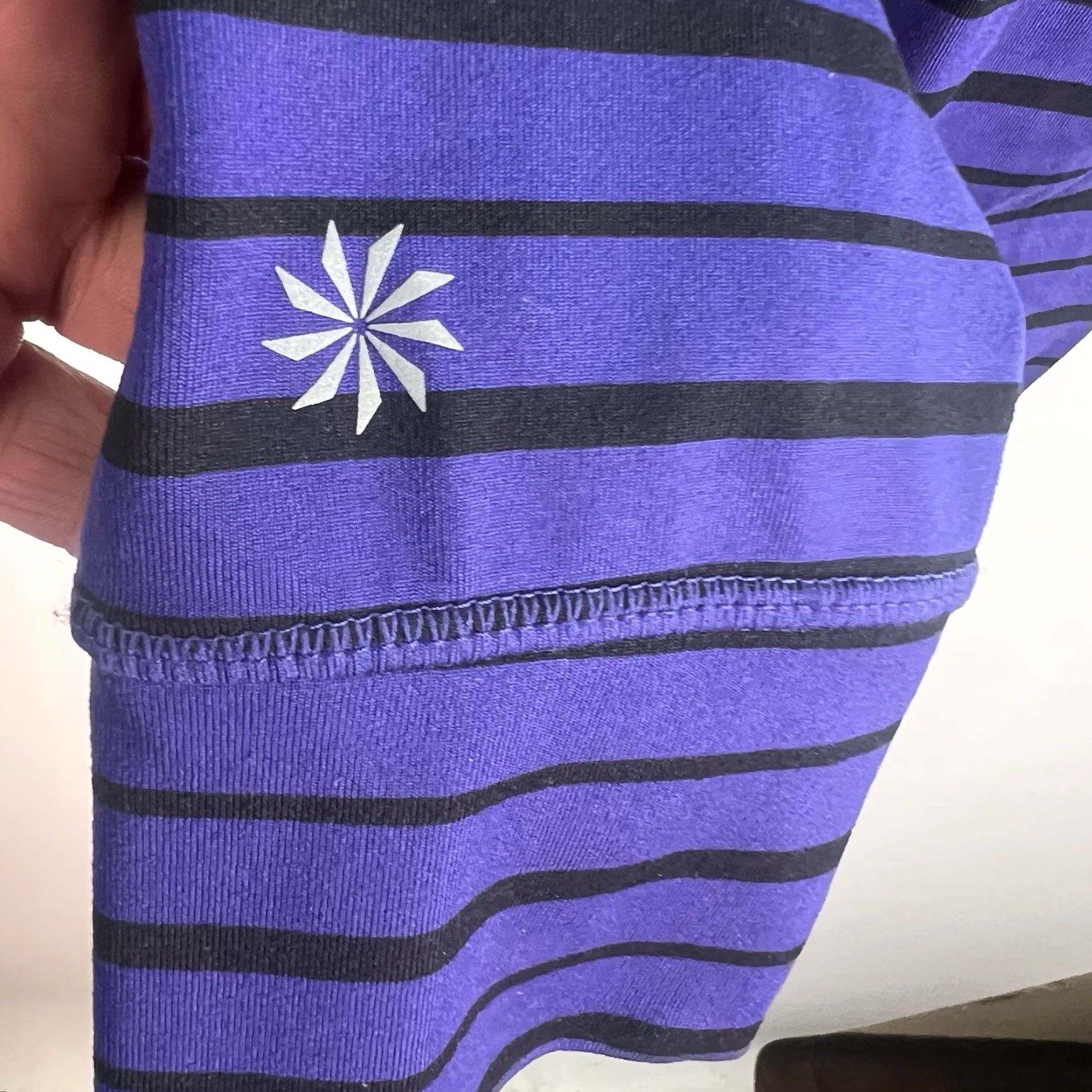 Athleta Athleta Leggings Shirt Womens Small Purple Striped 29in Inseam 27in NYLON/Polyester/Spandex Athleisure Yoga Activewear Size 28" / US 6 / IT 42 - 3 Thumbnail