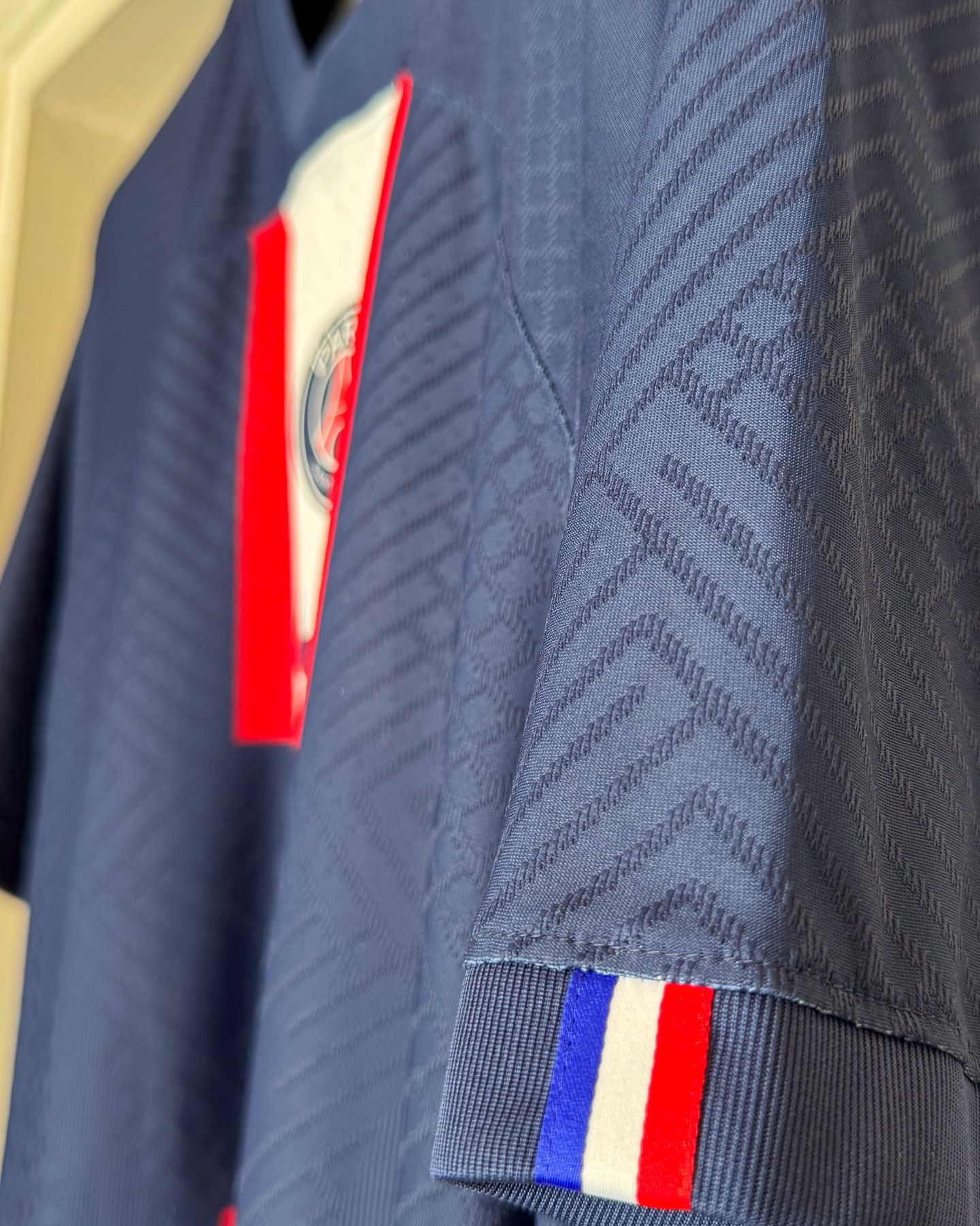 Nike PSG Home 2022-23 Nike Performance Jersey L No Sponor Size US L / EU 52-54 / 3 - 6 Thumbnail