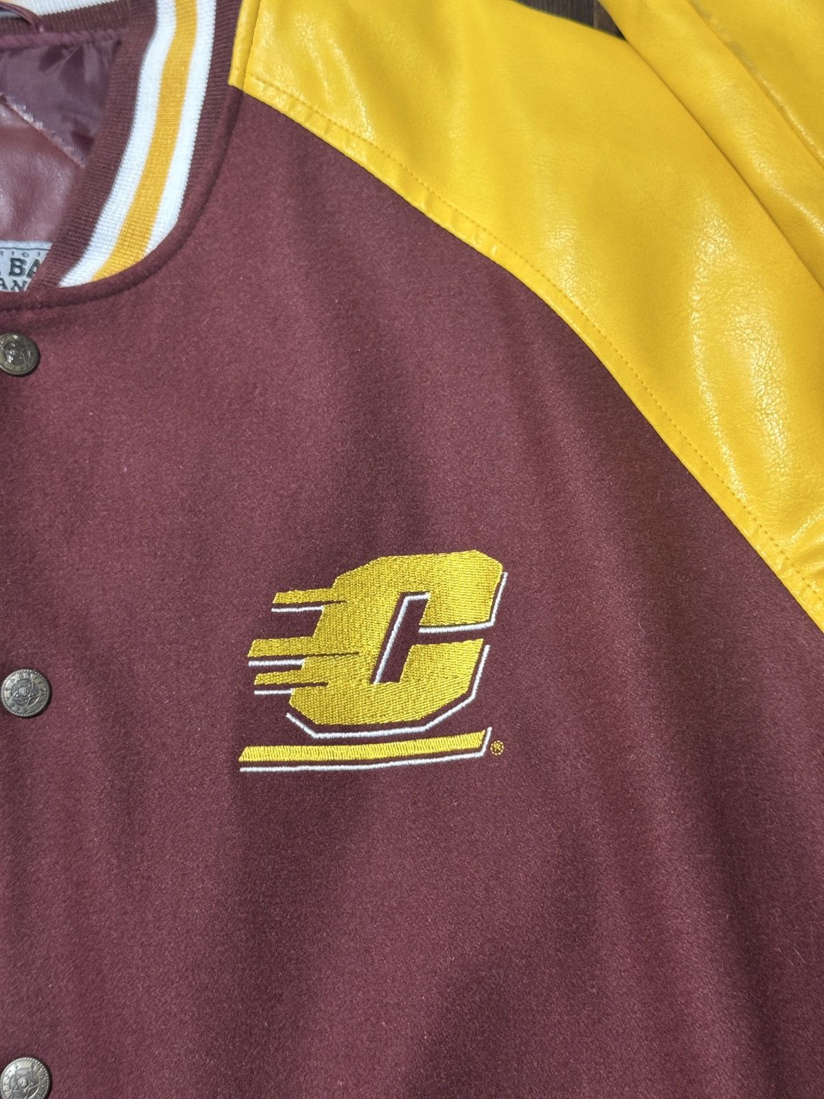 Steve And Barrys Steve & Barry's (CMU) Maroon & Yellow Varsity Jacket Size US M / EU 48-50 / 2 - 4 Thumbnail