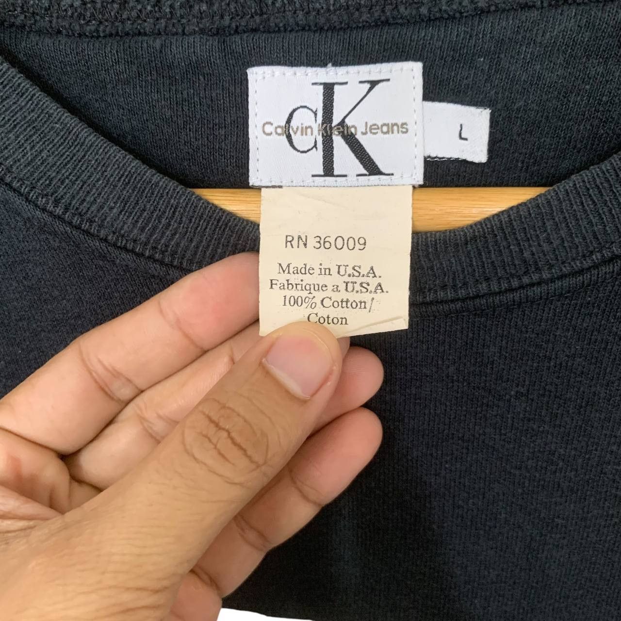 Calvin Klein × Vintage Vintage Calvin klein Large sweatshirt black big logo rare Size US L / EU 52-54 / 3 - 4 Thumbnail