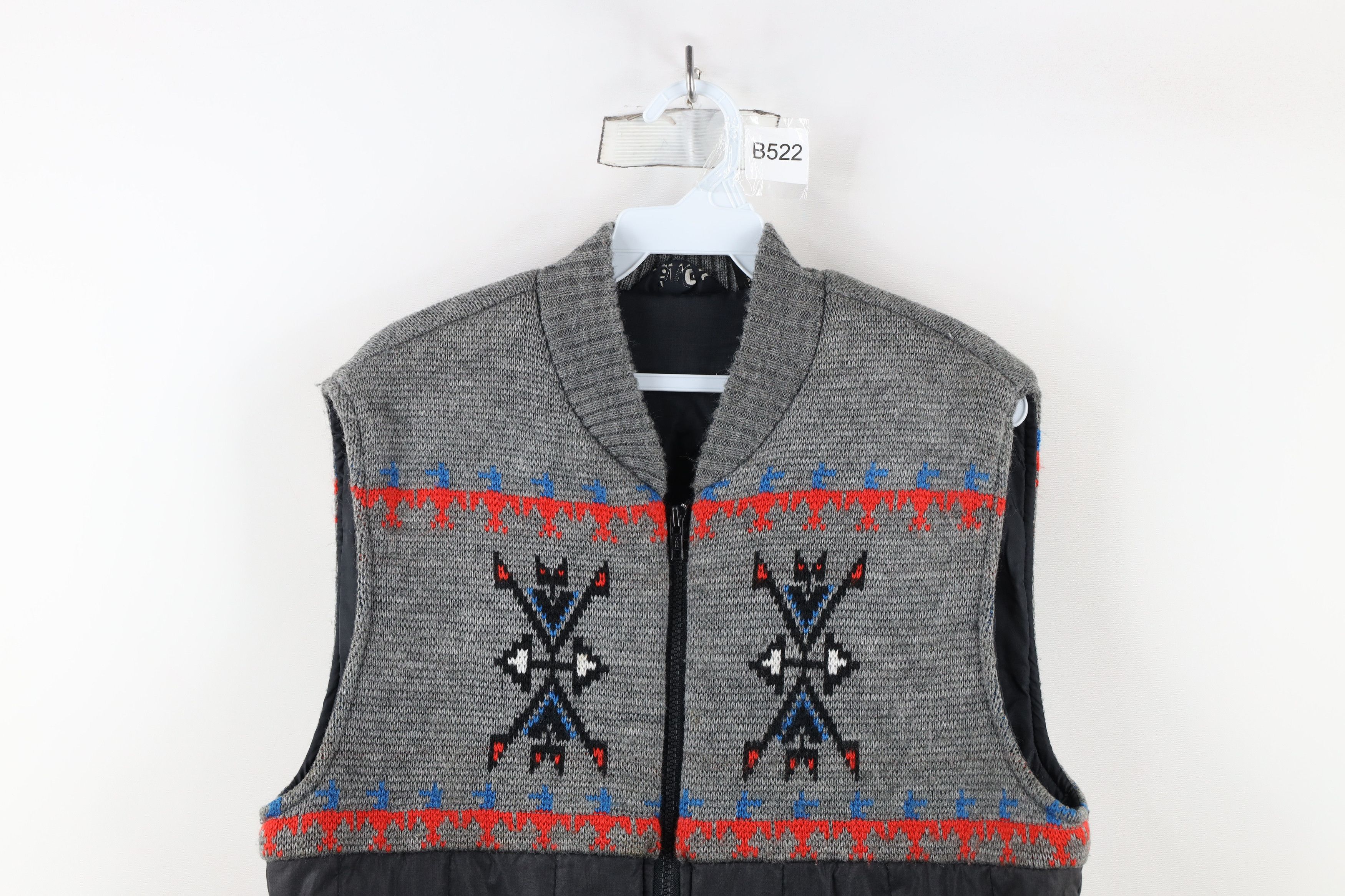 Vintage Vintage 70s Streetwear Southwestern Knit Puffer Vest Jacket Size US M / EU 48-50 / 2 - 2 Thumbnail