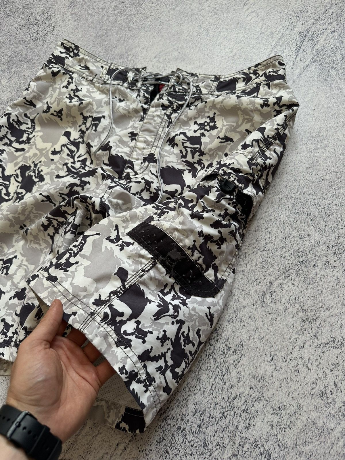Oakley Vintage Oakley Multilogo Camo Swim Shorts Size 32 Size US 32 / EU 48 - 4 Thumbnail