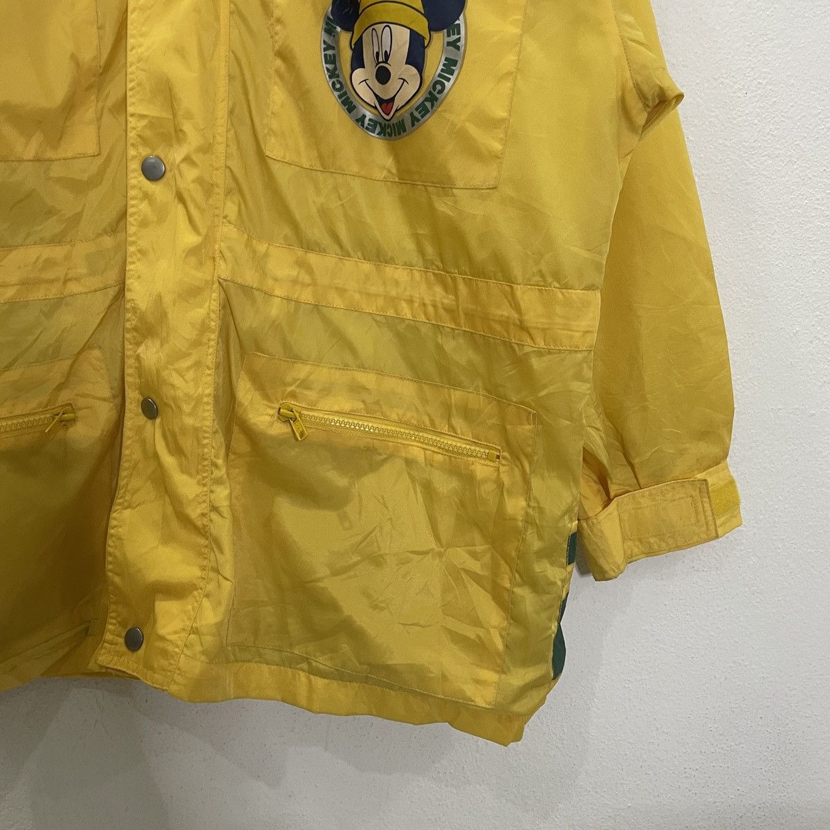Mickey Mouse Vintage Mickey Mouse Big Logo Jacket Size US XL / EU 56 / 4 - 8 Thumbnail