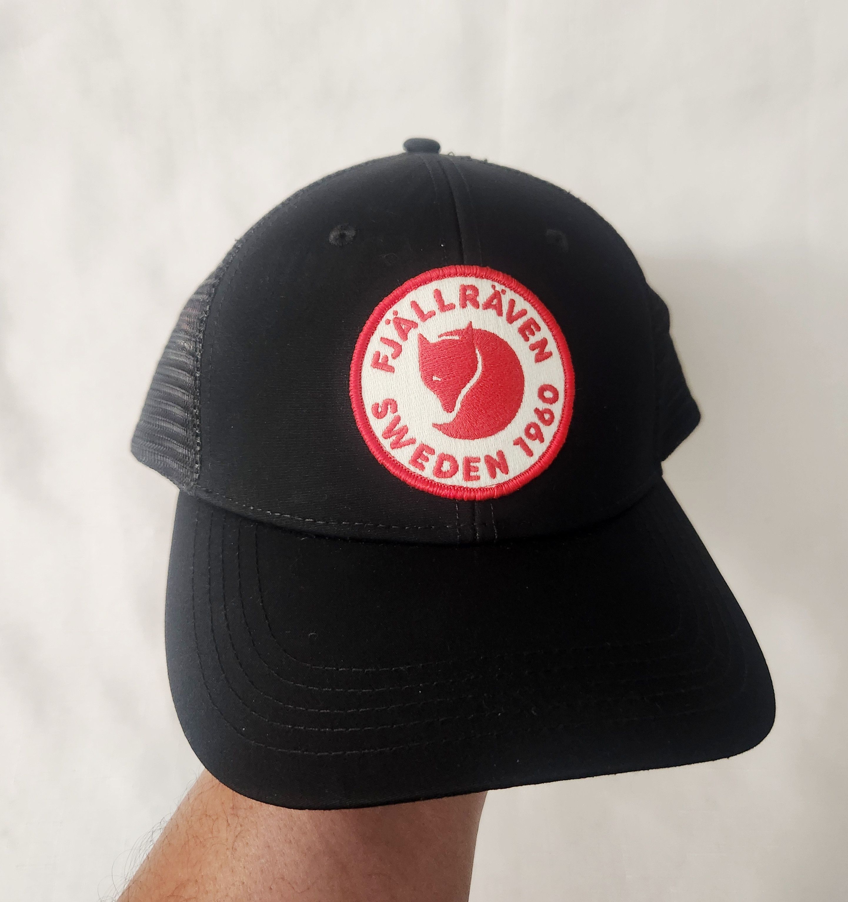 Fjallraven Fjall Raven 1960 Logo Patch Trucker Snapback Mesh Back L/XL Size ONE SIZE - 7 Thumbnail