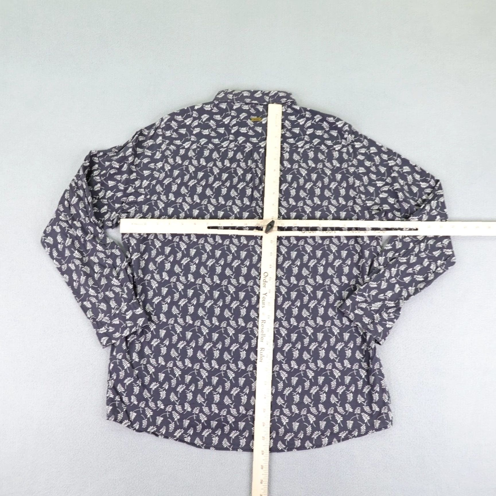 Barbour VINTAGE Barbour Shirt Woman 12 Blue White Leaves Printed Vyne Relaxed Fit Button-Up Collared Long Sleeve Casual Top Blouse Size XL / US 12-14 / IT 48-50 - 6 Thumbnail