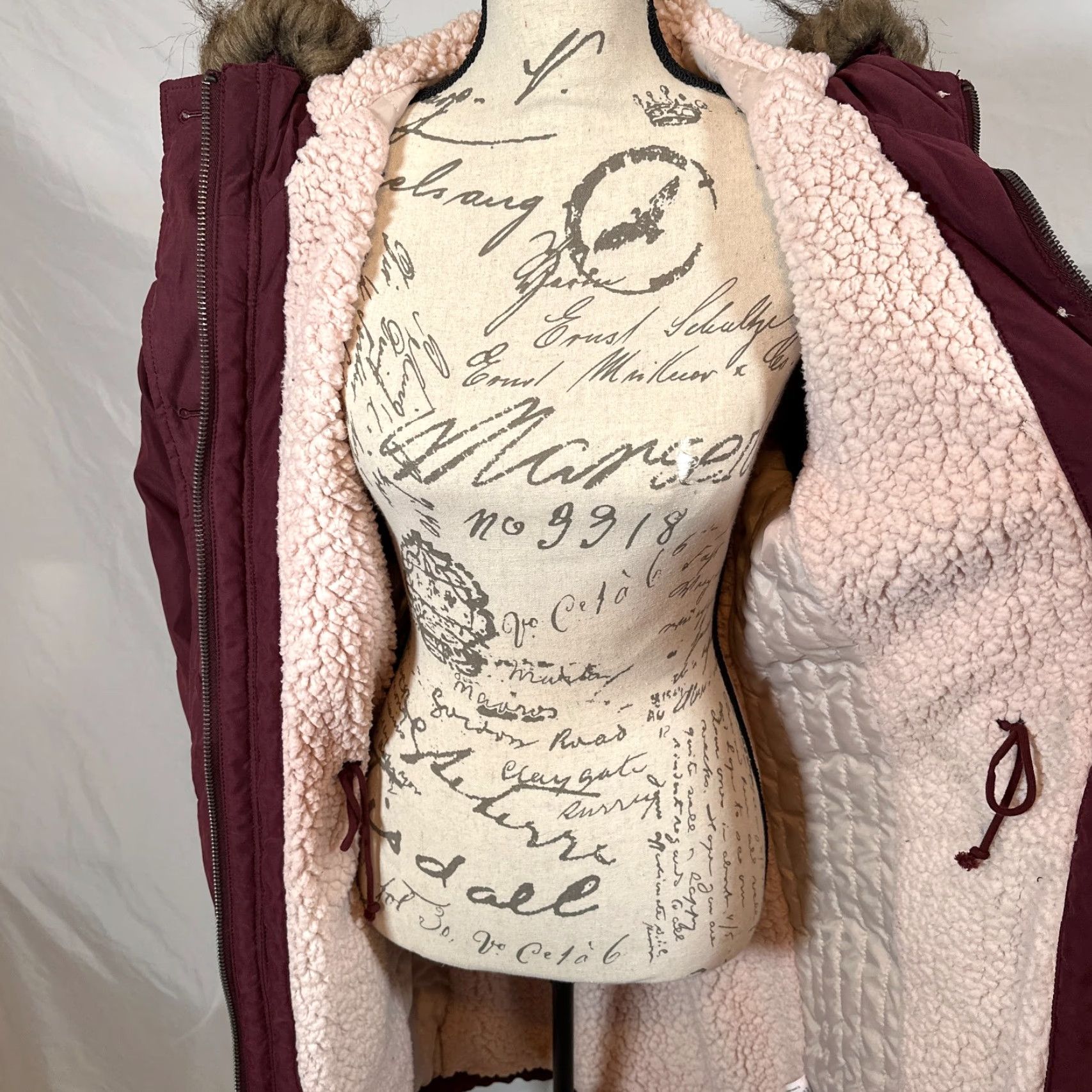 Abercrombie & Fitch VINTAGE Abercrombie & Fitch Jacket Coat Parka Hooded Lined Faux Fur Red Burgundy Extra Large Women’s XL Jacket Size XL / US 12-14 / IT 48-50 - 7 Thumbnail
