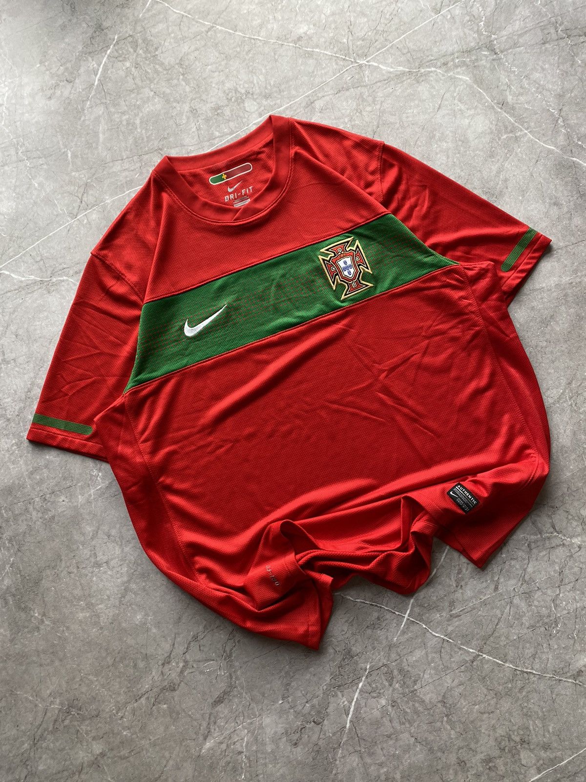 Nike Vintage 2010 Nike Portugal National Team Soccer Jersey Size US XL / EU 56 / 4 - 1 Thumbnail