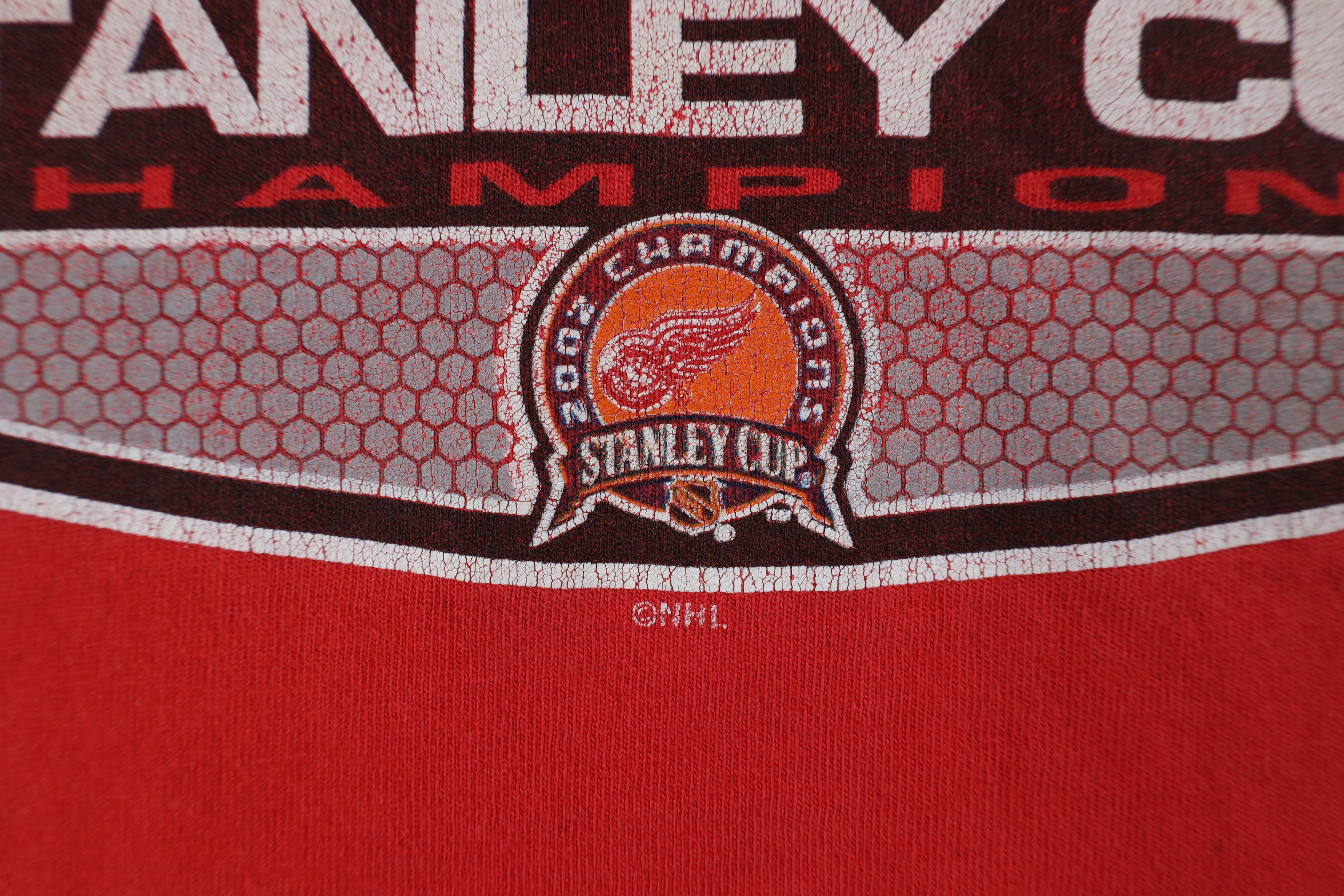 Vintage Vintage Y2K Stanley Cup Champs Detroit Red Wings T-Shirt Size US XXL / EU 58 / 5 - 5 Thumbnail