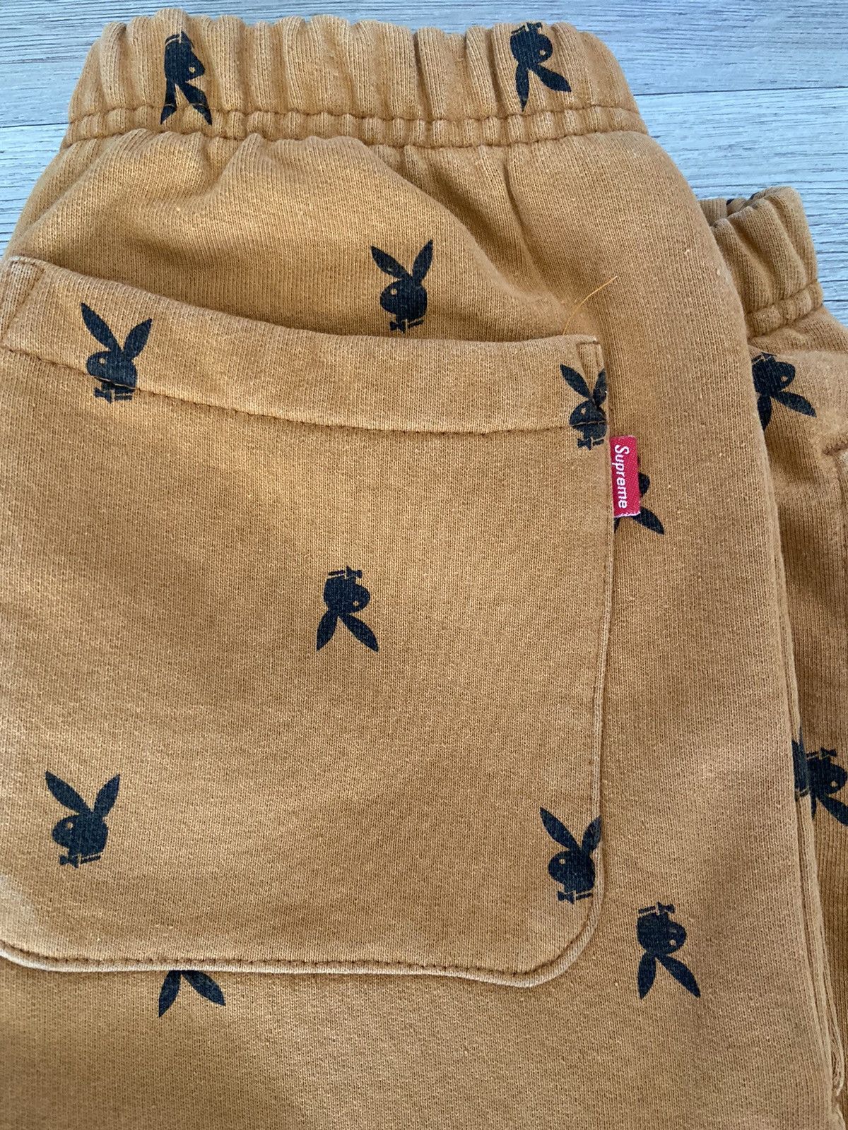 Supreme Supreme Playboy Allover Sweatpants FW15 Small Size US 30 / EU 46 - 4 Thumbnail