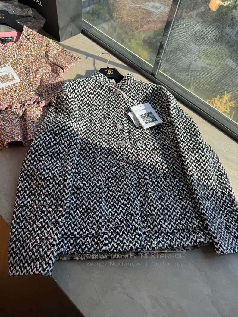 Chanel Chanel Dakar sequin jacket Size XS / US 0-2 / IT 36-38 - 1 Thumbnail
