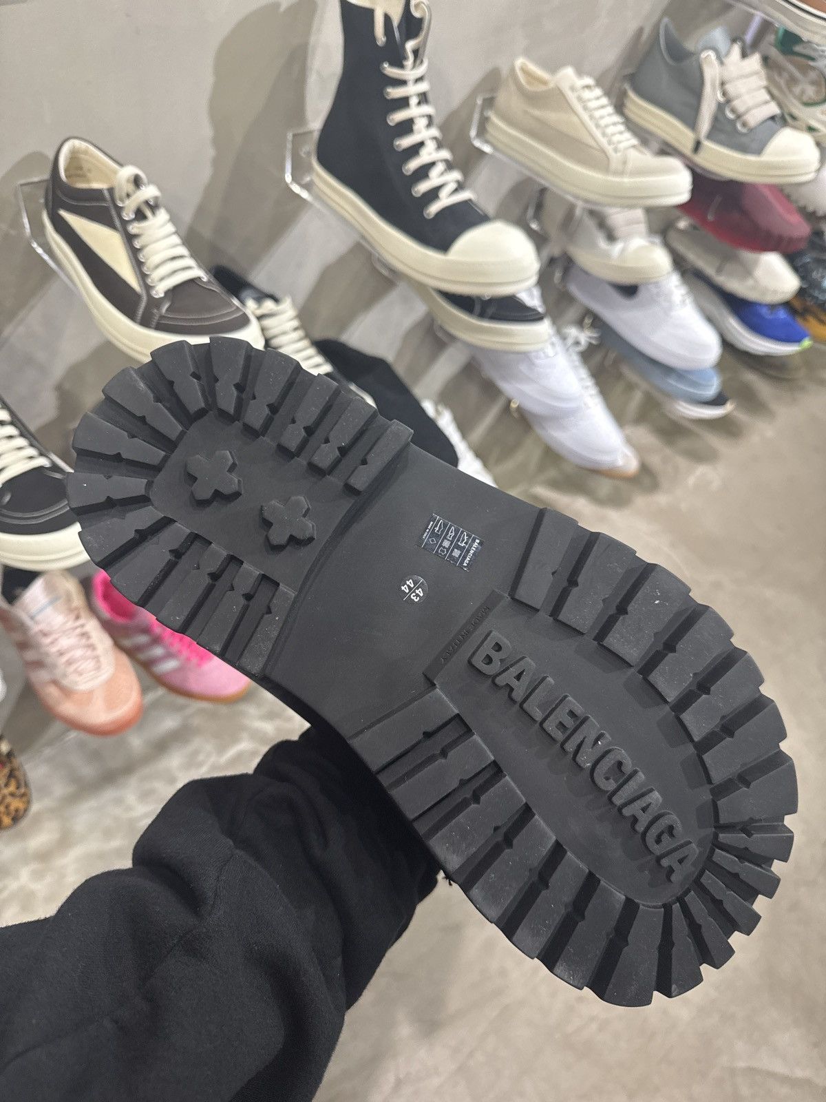 Balenciaga Balenciaga Alaska Low Boot Black Size US 10 / EU 43 - 19 Thumbnail