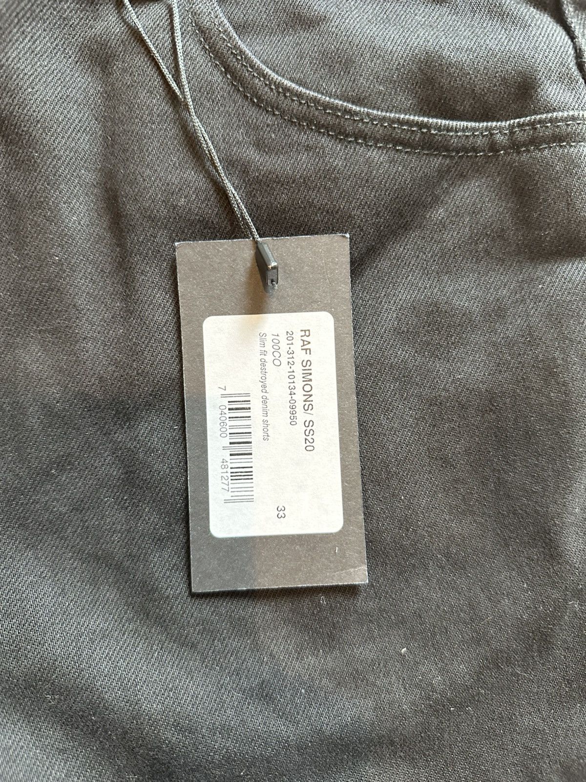 Raf Simons Raf simons SS20 Slim fit destroyed denim shorts Size US 33 - 6 Thumbnail