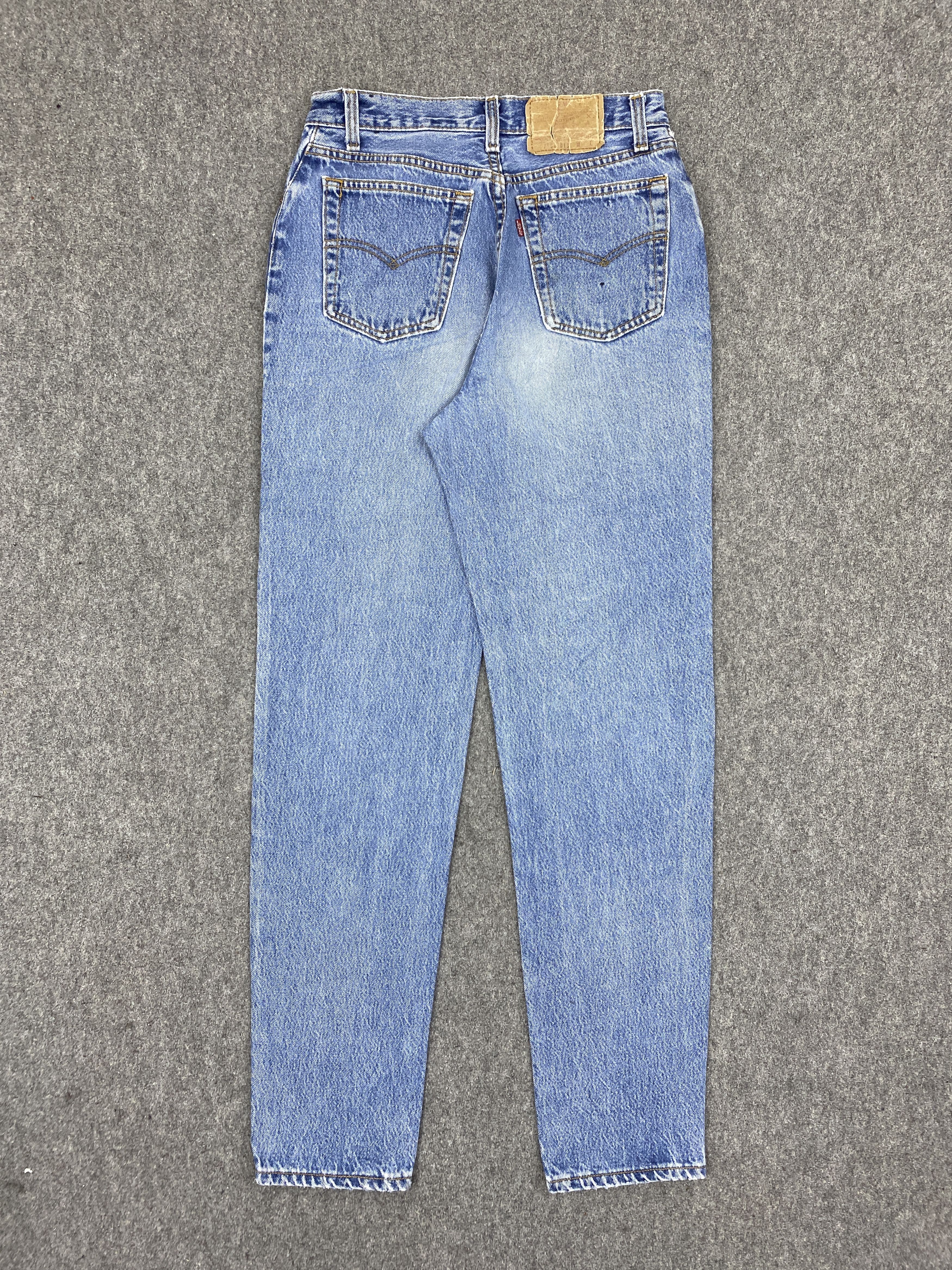 Levi's Vintage Levis 501 Lightwash Blue Jeans DP2750 Size US 28 / EU 44 - 3 Thumbnail