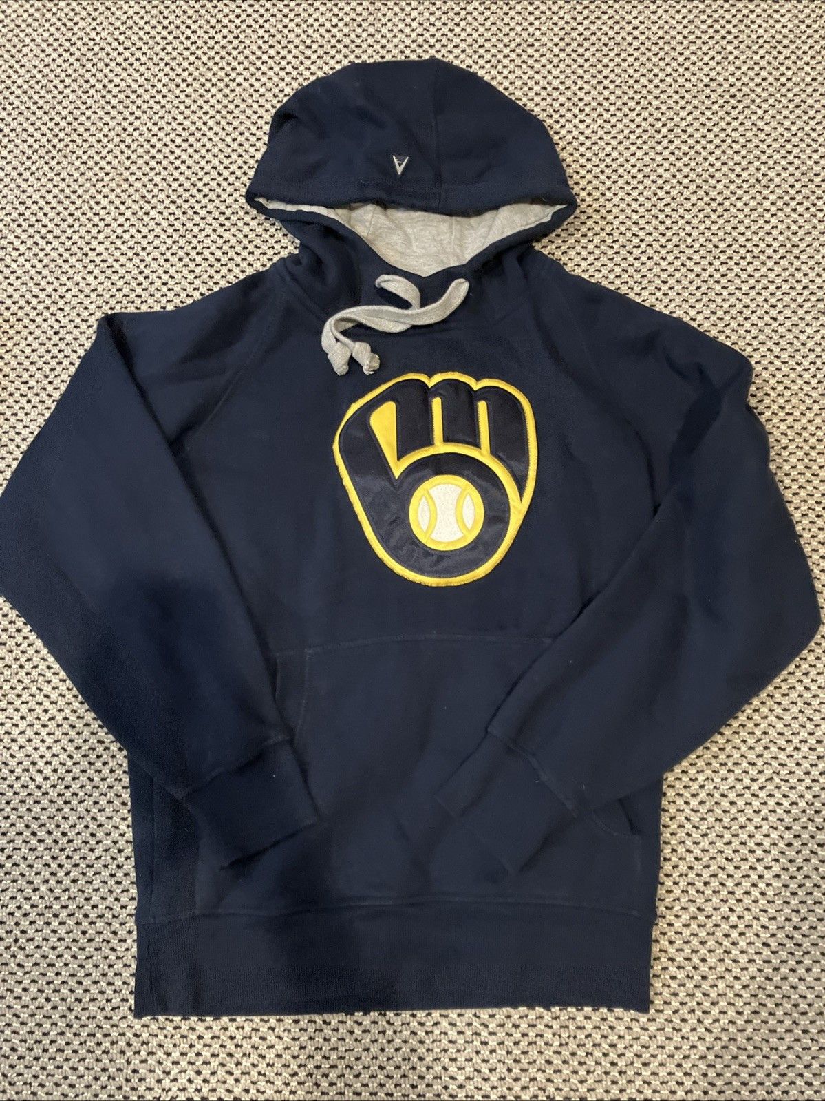 Antigua Antigua Milwaukee Brewers Men’s Small Hoodie Size US S / EU 44-46 / 1 - 1 Thumbnail