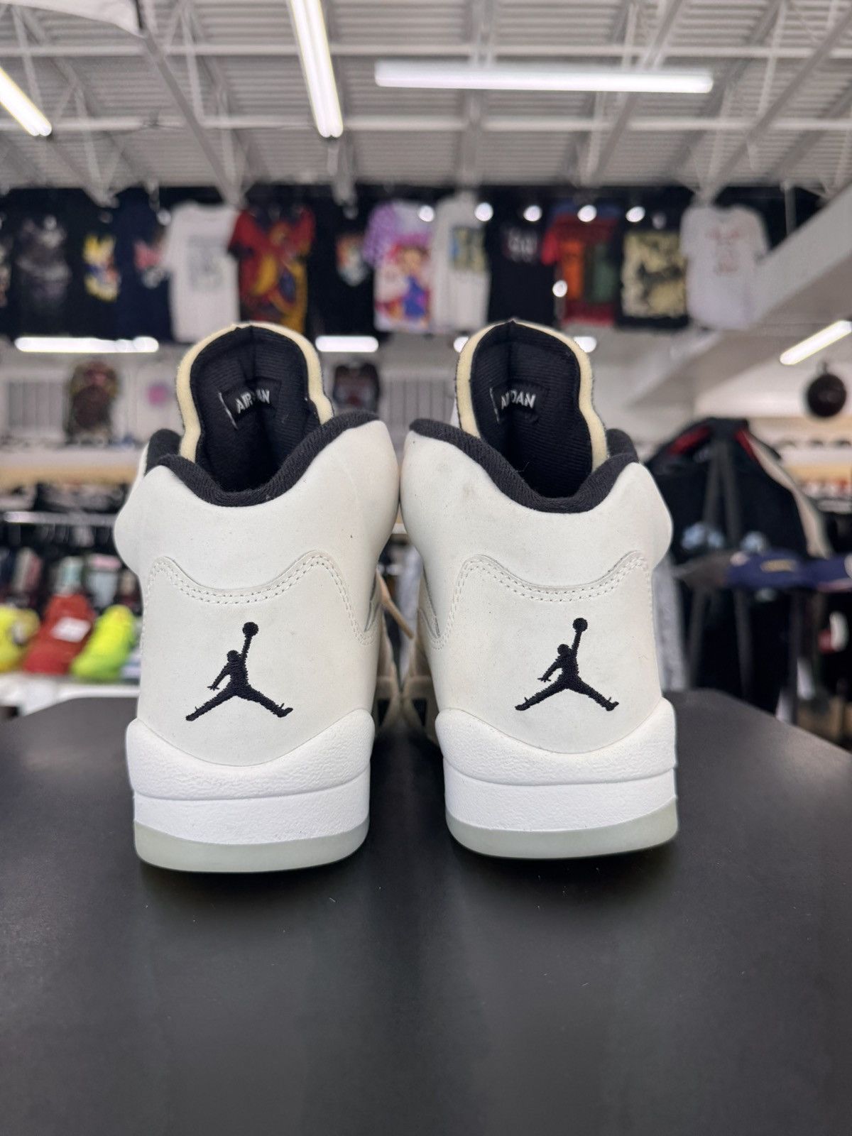 Jordan Brand Air Jordan 5 Sail Size 6.5Y (2024) Size US 6.5 / EU 39-40 - 5 Thumbnail