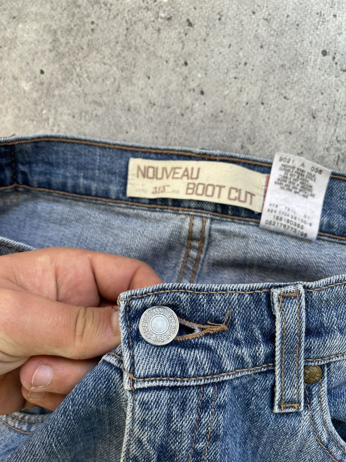 Levi's × Vintage Vintage Levis 515 Flared Bootcut Jeans Size US 32 / EU 48 - 9 Thumbnail