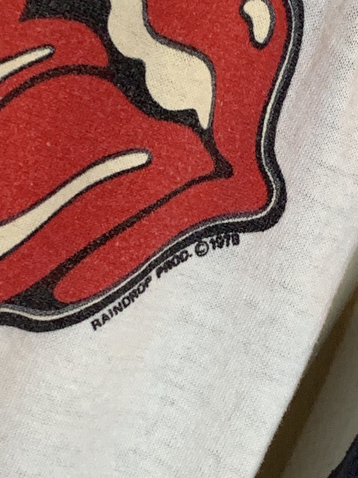 Band Tees × The Rolling Stones × Vintage *RARE* Vintage 70’s Rolling Stones Lips Single Stitch Shirt Size US S / EU 44-46 / 1 - 5 Thumbnail