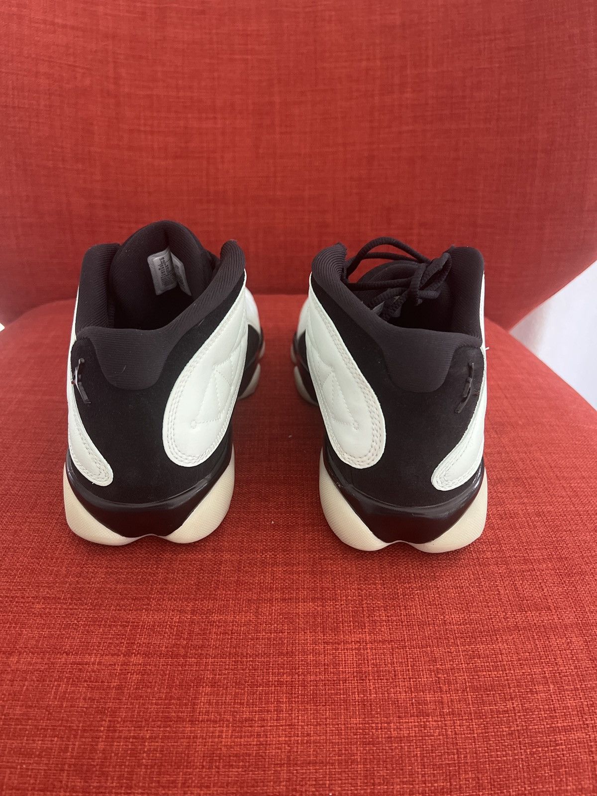 Jordan Brand Air Jordan 13 Low Single’s Day Size US 10 / EU 43 - 6 Thumbnail
