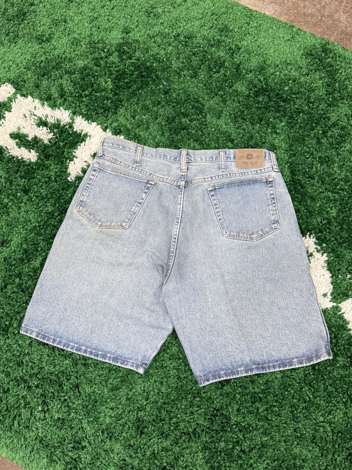 Wrangler Wrangler Distressed 5 Pocket Denim Jean Short Jorts Sz. 38 Size US 38 / EU 54 - 3 Thumbnail