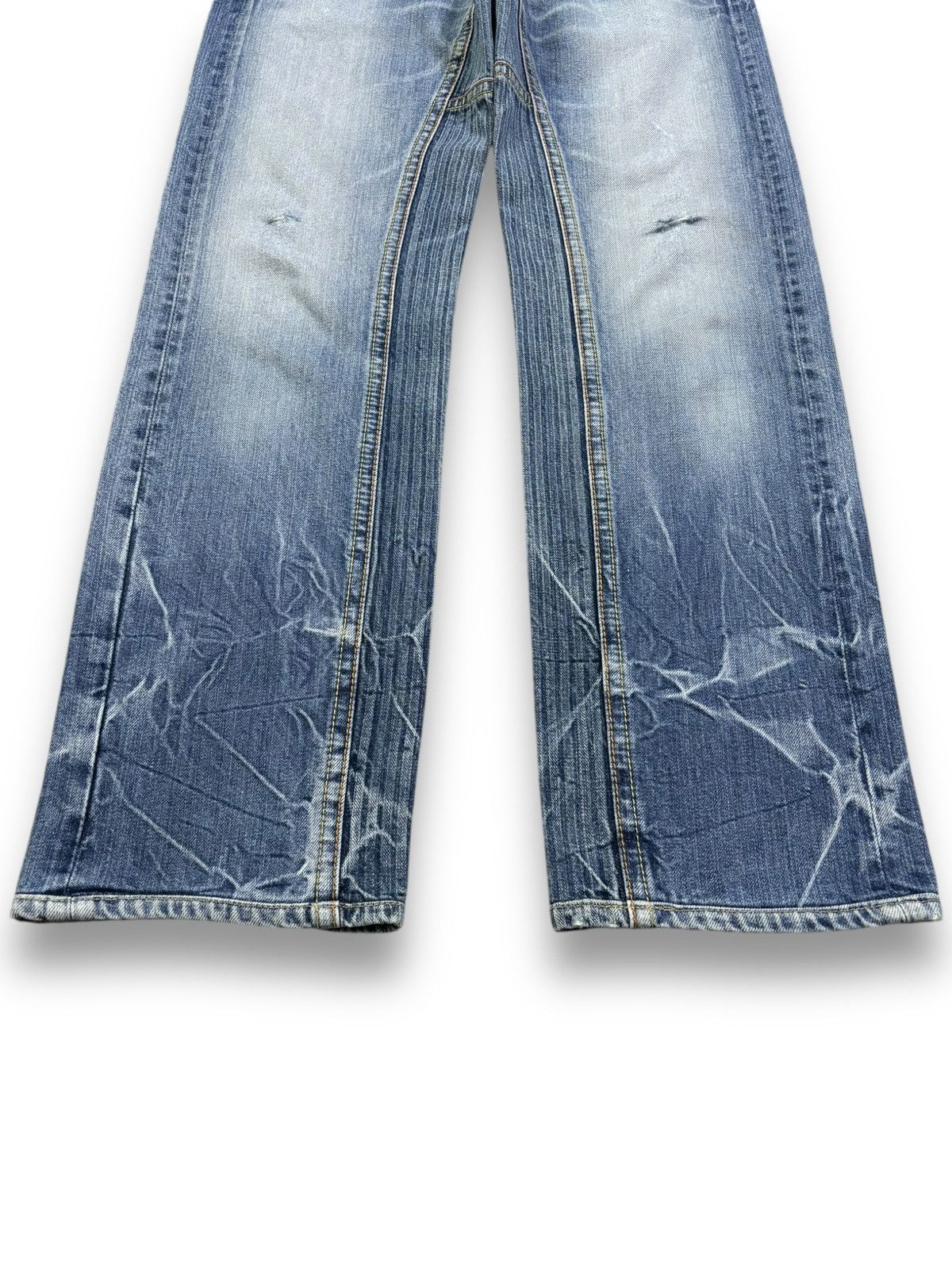 Japanese Brand Vintage Eternal Floral Cracked Washed Distressed Jeans Size US 30 / EU 46 - 7 Thumbnail