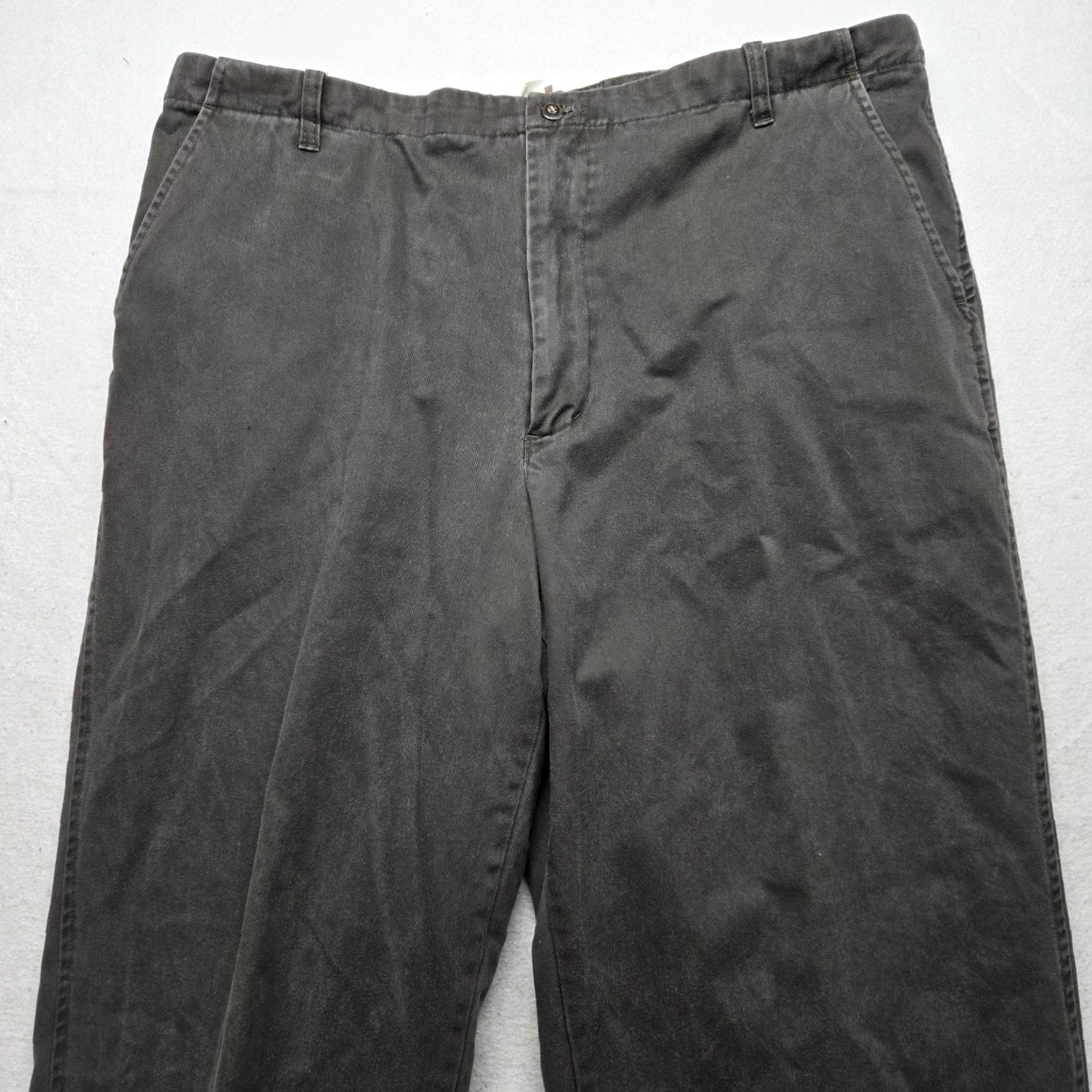 Lee Lee Khakis Chino Pants Gray Classic Fit Adult Men Size 38 x 32 Casual Cotton Spandex Straight Front Vintage No N/A Size US 38 / EU 54 - 2 Thumbnail