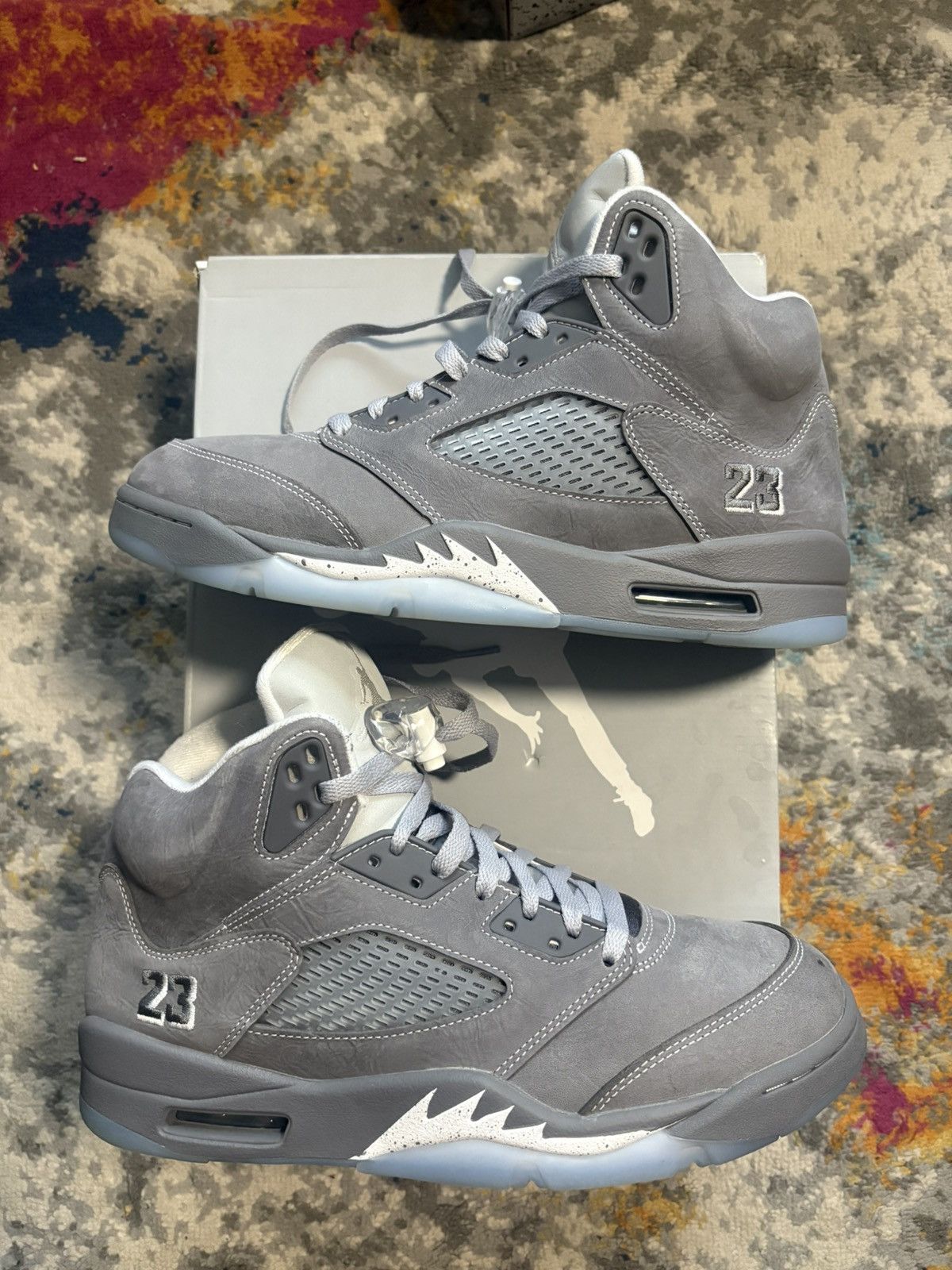 Jordan Brand Air Jordan Retro 5 Wolf Grey size 10.5 Size US 10.5 / EU 43-44 - 1 Thumbnail