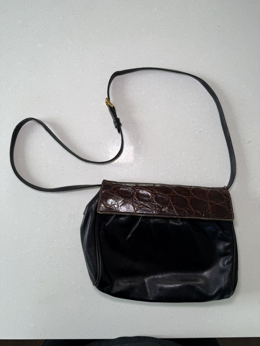 Loewe Vintage Loewe Black Shoulder Bag with Croc Embossed Flap Size ONE SIZE - 3 Thumbnail