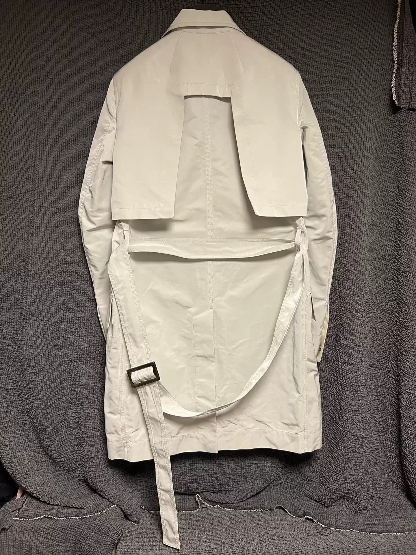 Rick Owens Rick Owens 19ss main line show; Horn button single slit tre Size US M / EU 48-50 / 2 - 5 Thumbnail