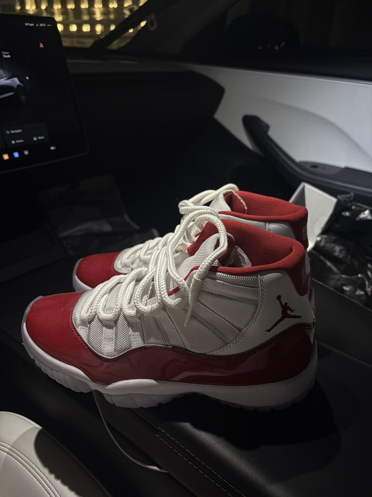 Jordan Brand Air jordan 11 Cherry Size US 8.5 / EU 41-42 - 1 Thumbnail