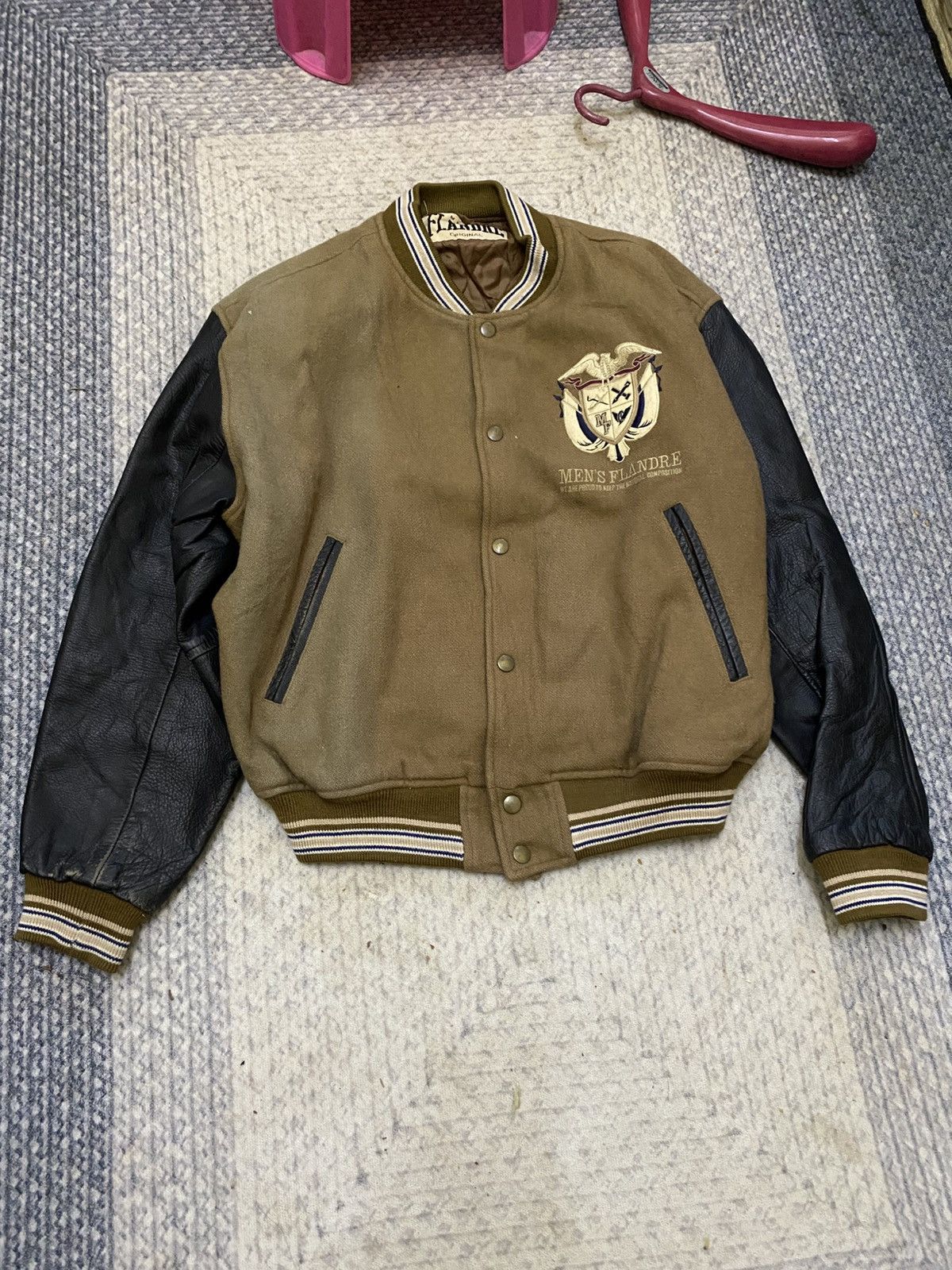 Japanese Brand VINTAGE MENS FLANDRE LEATHER ARM WOOL VARSITY JACKET Size US L / EU 52-54 / 3 - 1 Thumbnail