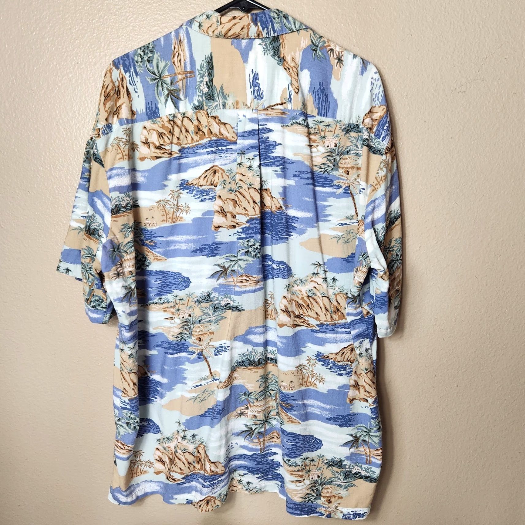 Hilo Hattie VINTAGE Hilo Hattie Mens Palm Tree Coastal Hawaiian Buttonfront Shirt-Size XL Size US XL / EU 56 / 4 - 5 Thumbnail