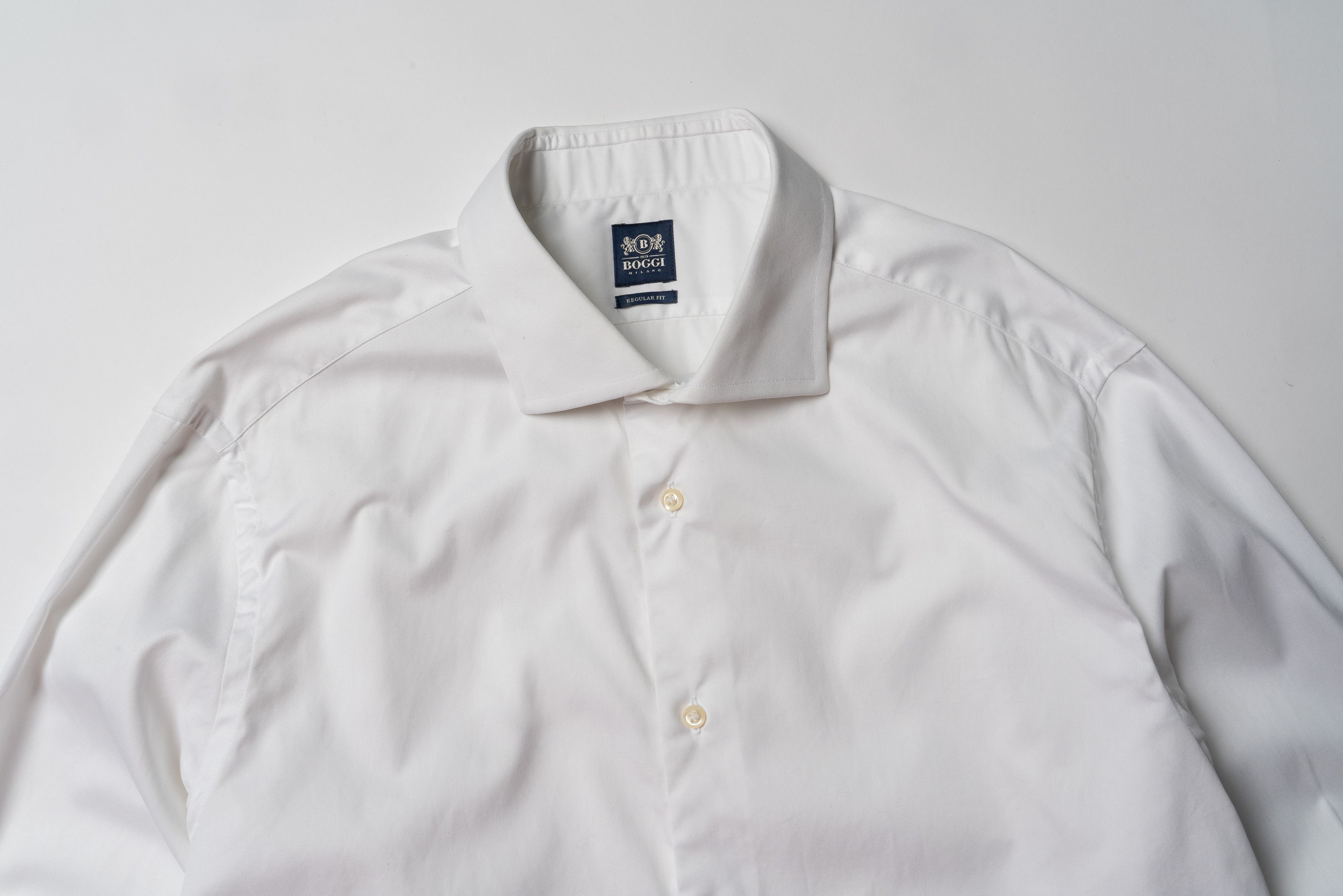 Boggi 🔵 BOGGI MILANO White Cotton Button Up shirt Size US L / EU 52-54 / 3 - 1 Thumbnail