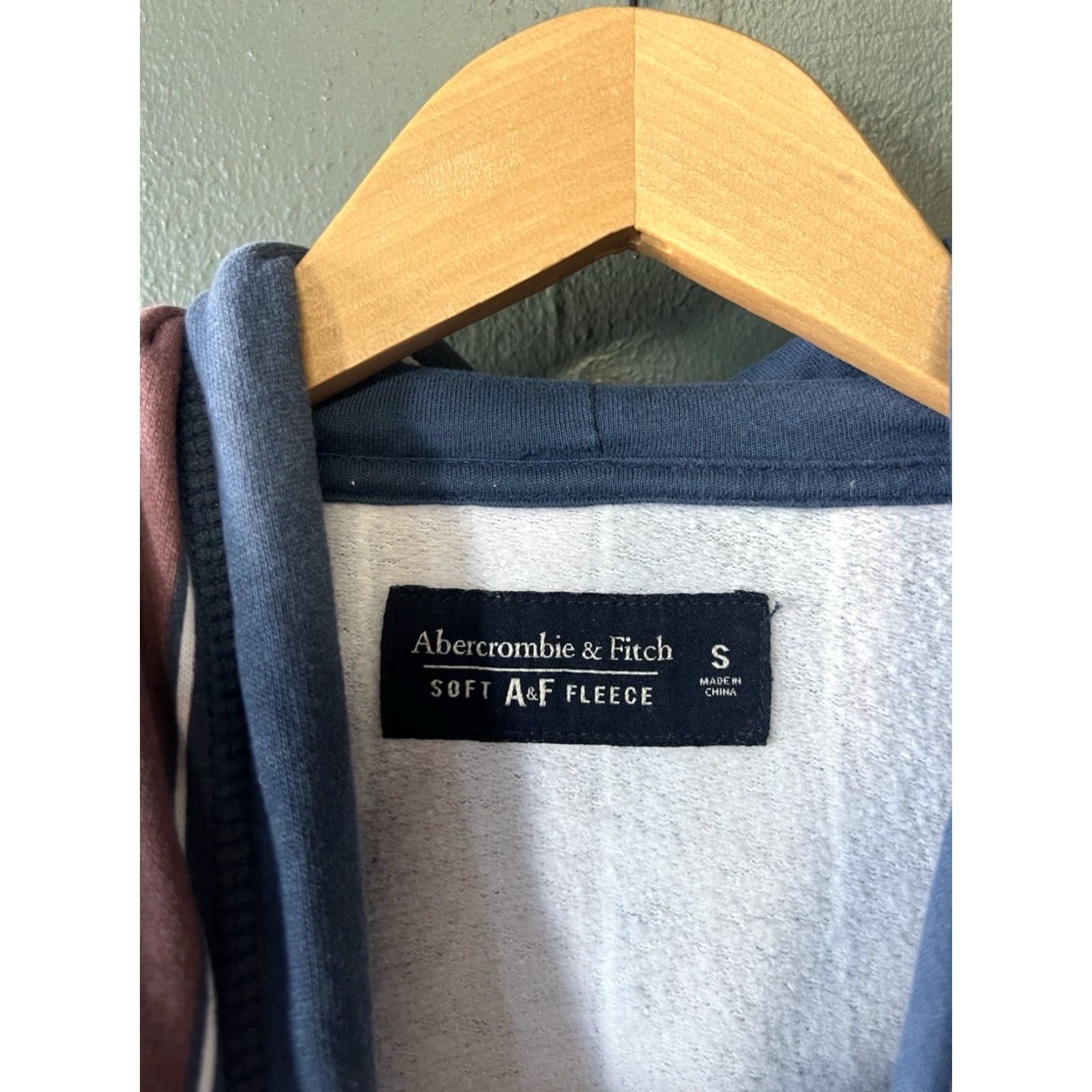 Abercrombie & Fitch Abercrombie & Fitch Mens Hooded Pullover Sweatshirt Size S Striped Blue Pullover Hoodie Mens Size US S / EU 44-46 / 1 - 3 Thumbnail