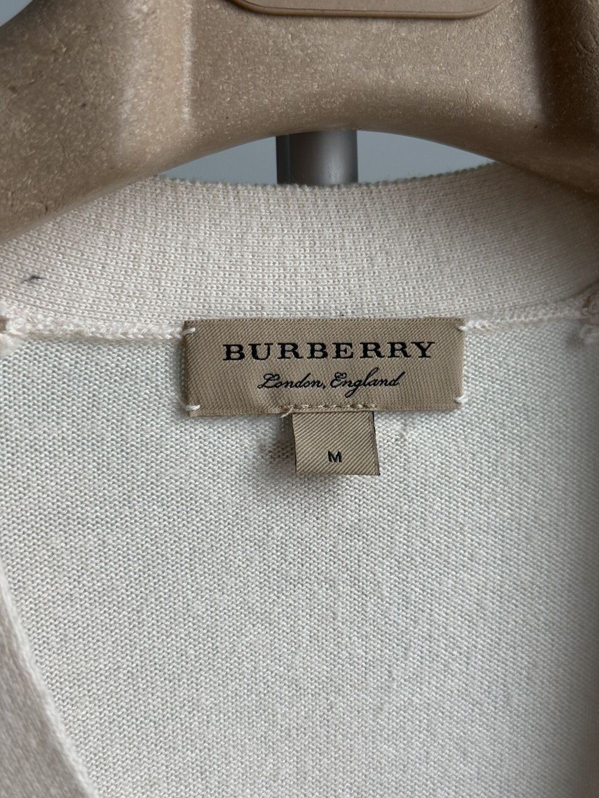 Burberry W's Vintage Burberry Wool Knitted Buttoned Cardigan Sweater Size M / US 6-8 / IT 42-44 - 9 Thumbnail
