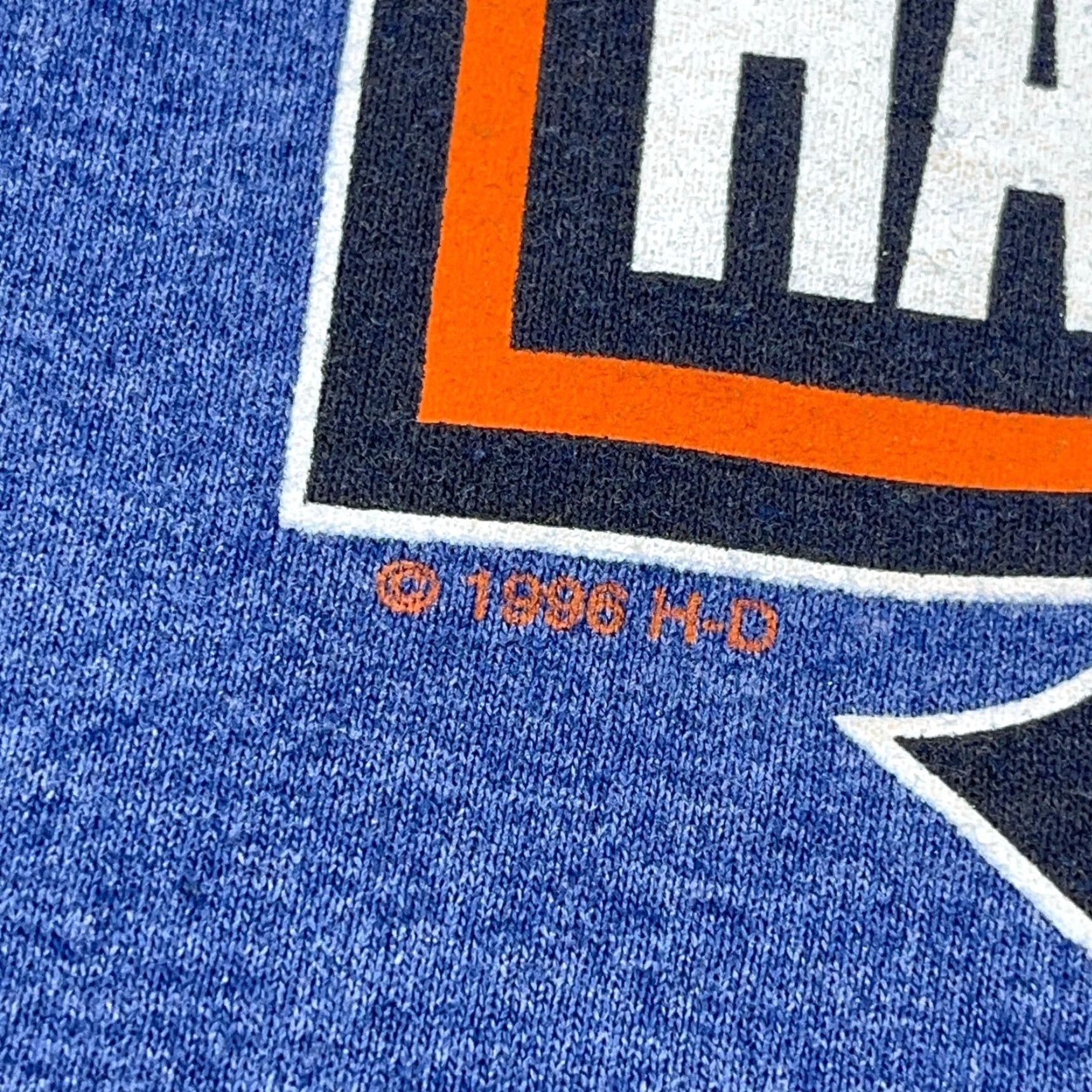 Harley Davidson VINTAGE Harley-Davidson Shirt Men L Blue Bear 2004 Logo Graphic Print T-Shirt USA 80s Biker Retro Size US L / EU 52-54 / 3 - 4 Thumbnail