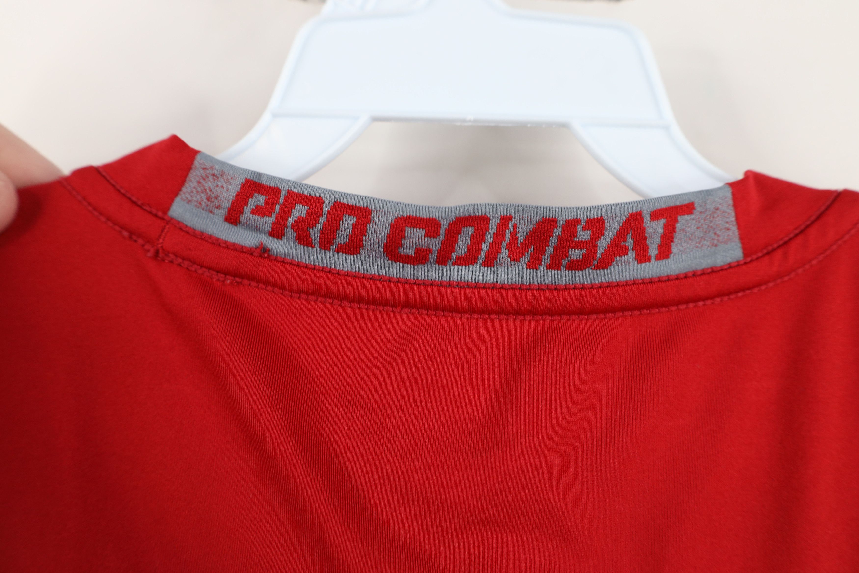 Nike Nike Pro Combat Compression Sleeveless Muscle T-Shirt Size US M / EU 48-50 / 2 - 12 Thumbnail