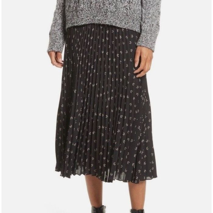 Vince Wilted Peony Pleated Side Tie Skirt in White Peony