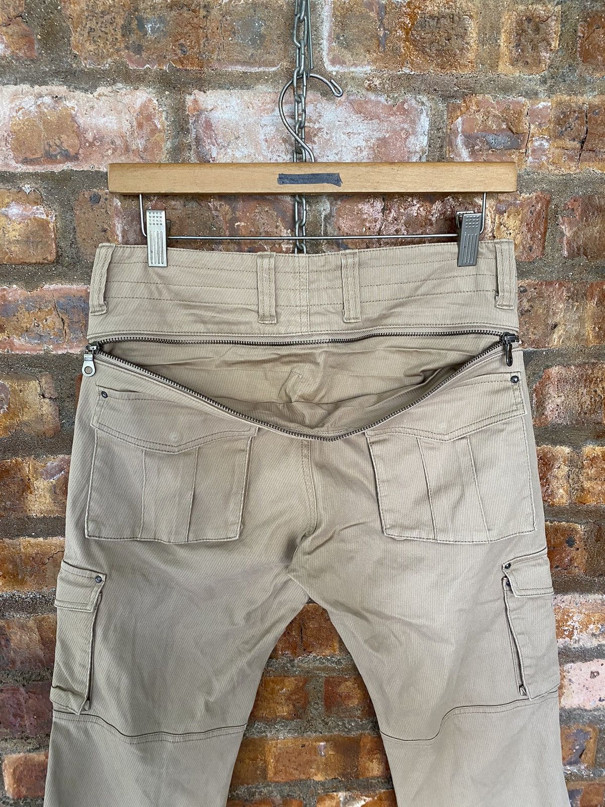 PPFM 2000s Boycott Japan Back Zipper like herringbone cargos Size US 29 - 6 Thumbnail