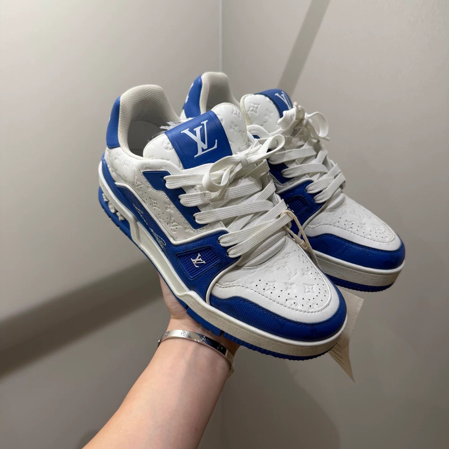 Louis Vuitton Louis Vuitton Blue Lowtop Sneakers 5 Men Size US 5 / EU 37 - 1 Thumbnail
