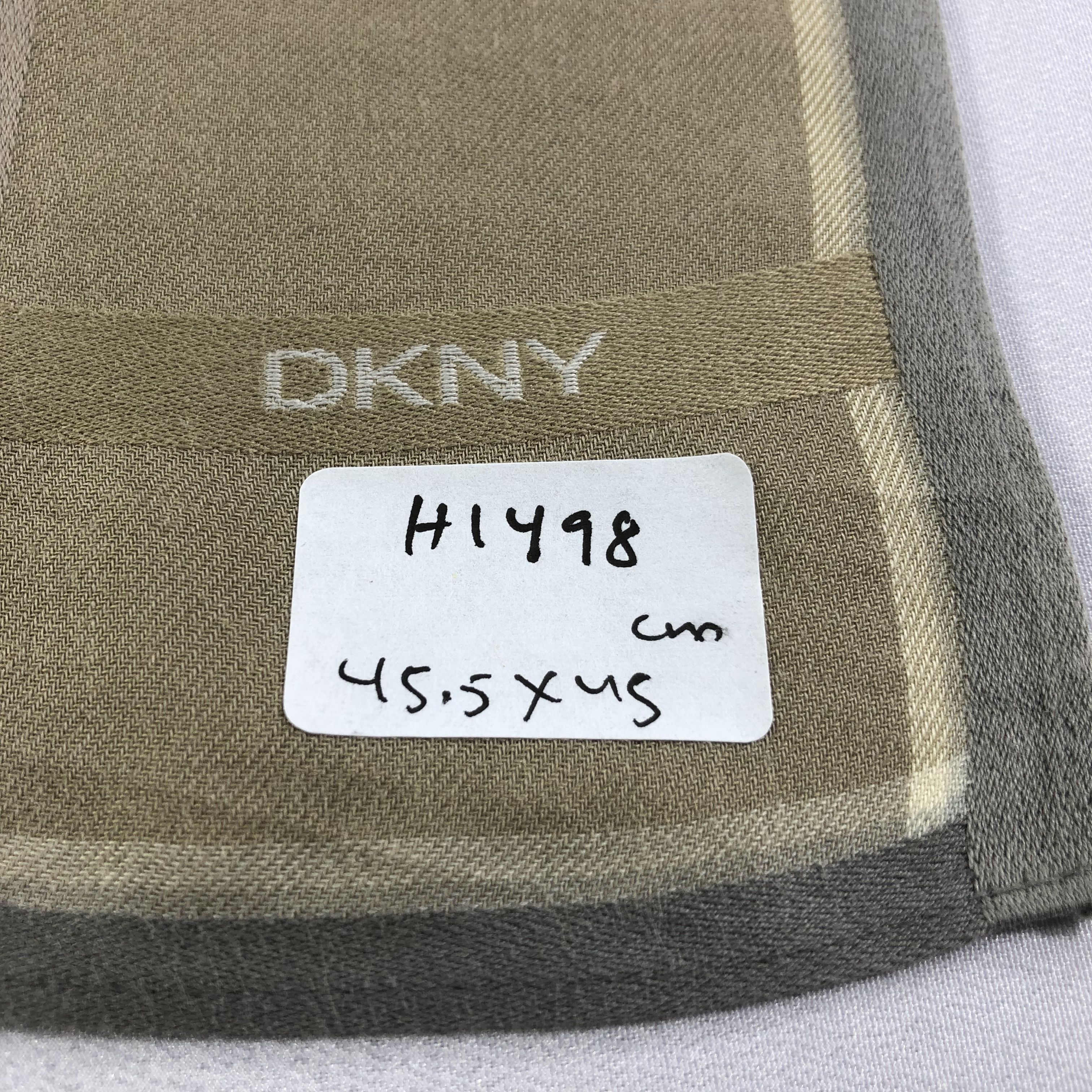 DKNY DKNY Handkerchief Neckerchief Bandana H1498 Size ONE SIZE - 6 Thumbnail