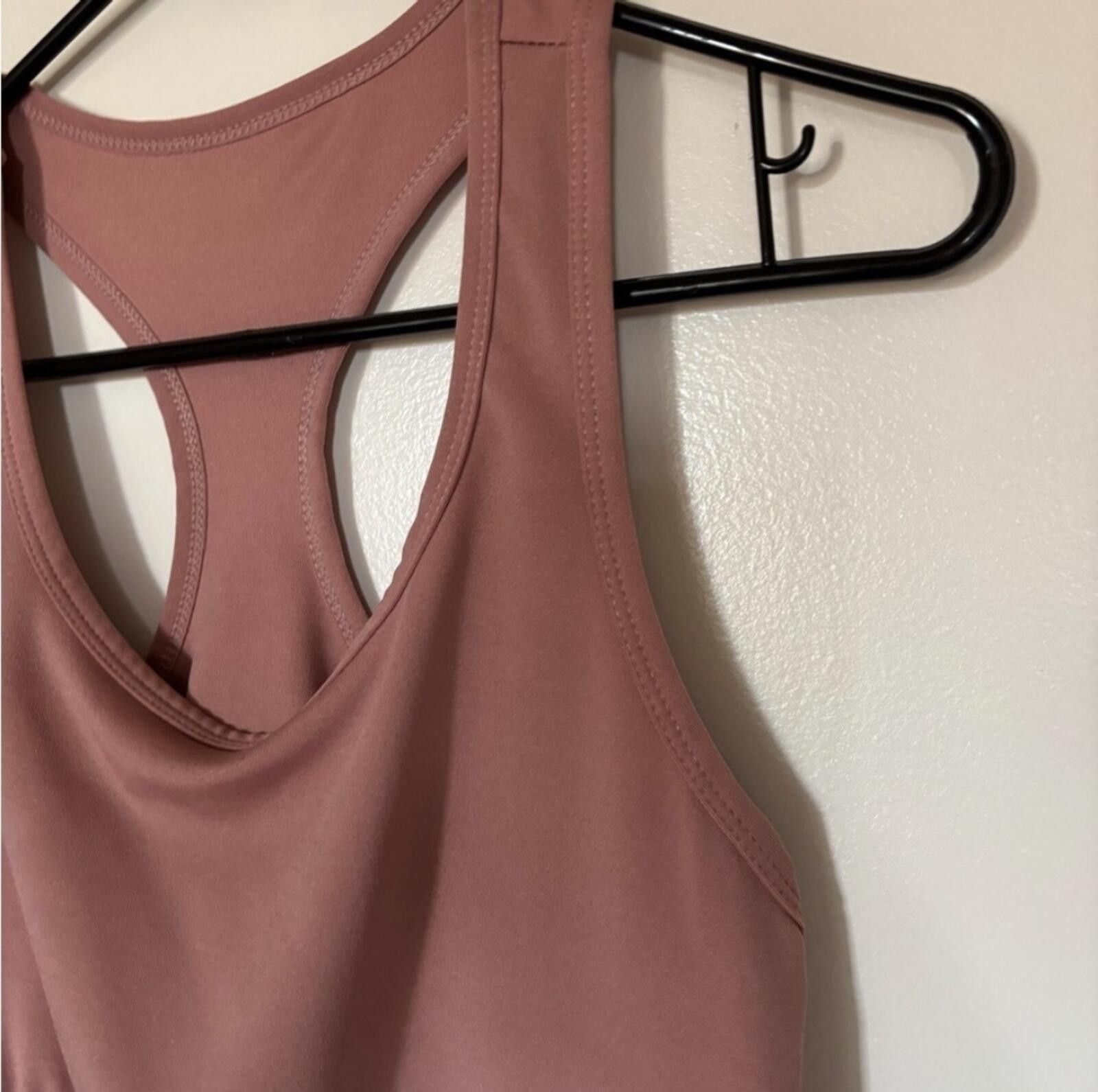 Other Fitness Sports Bra and Shorts Set - Pink and Black Size 32" / US 10 / IT 46 - 7 Thumbnail