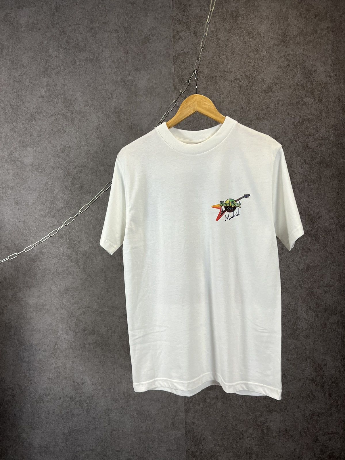 Hard Rock Cafe Hard Rock Cafe Madrid vintage tee Size US S / EU 44-46 / 1 - 1 Thumbnail