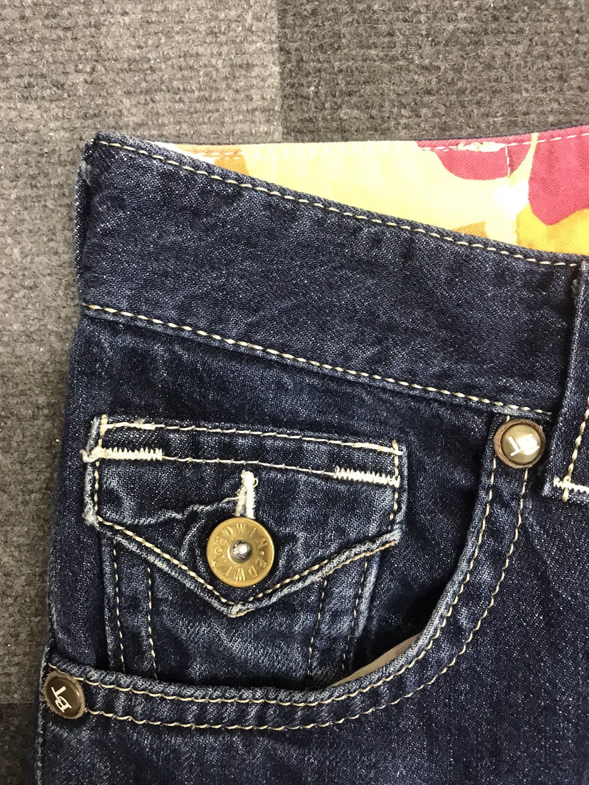 Edwin 🔥FLARE🔥EDWIN 503 Blue Trip Flare Jeans Size US 31 - 9 Thumbnail