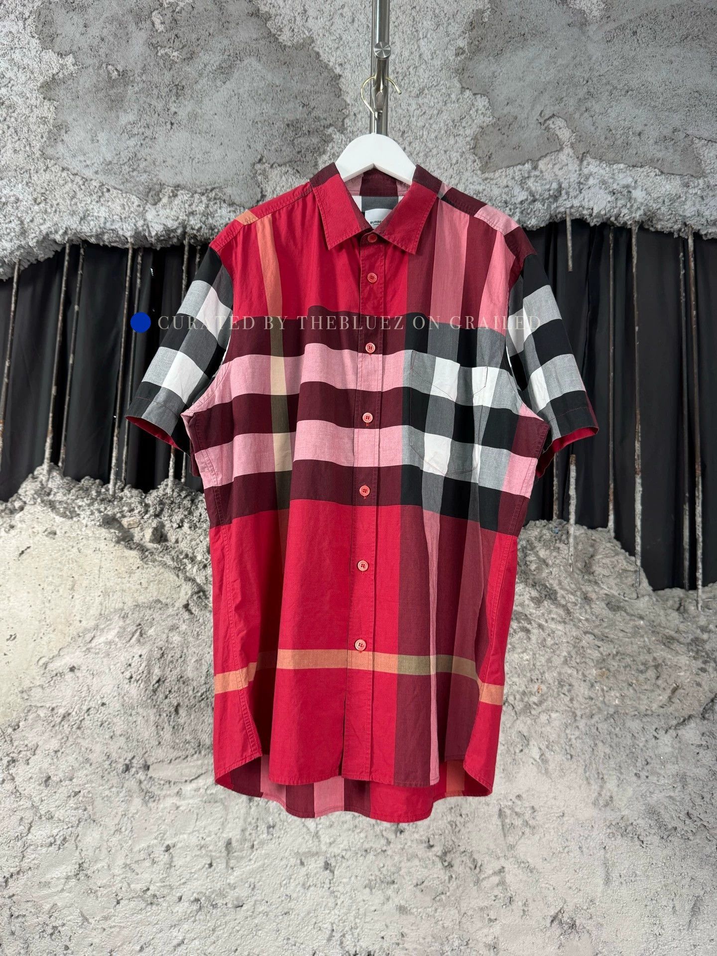 Burberry Checked Short Sleeve Shirt in Red Size US XL / EU 56 / 4 - 1 Thumbnail