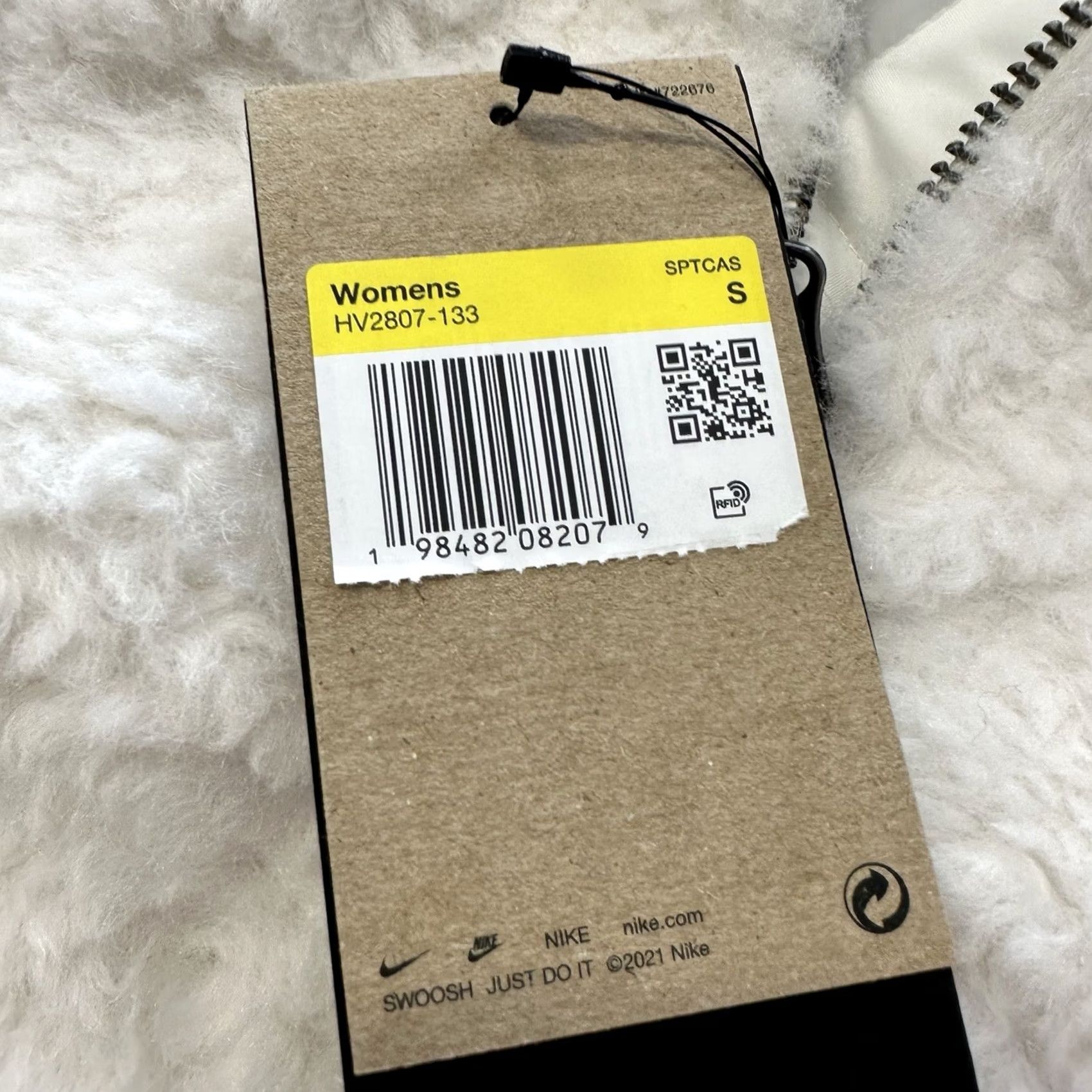 Nike Nike Sportswear Essential Jacket Womens S White Fur Bomber Size S / US 4 / IT 40 - 2 Thumbnail